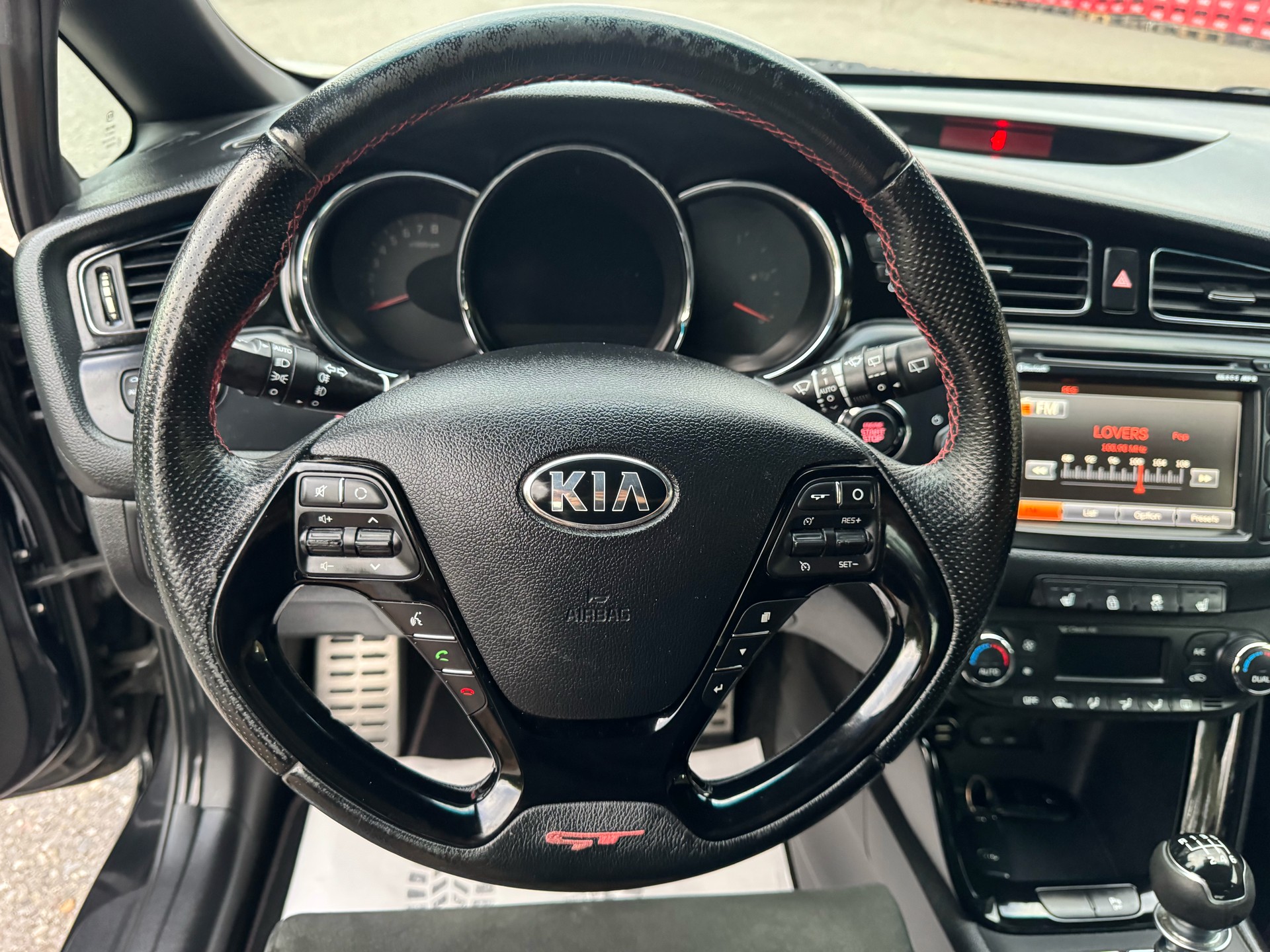 KIA Cee'd 1.6 GDi Turbo GT-image-18