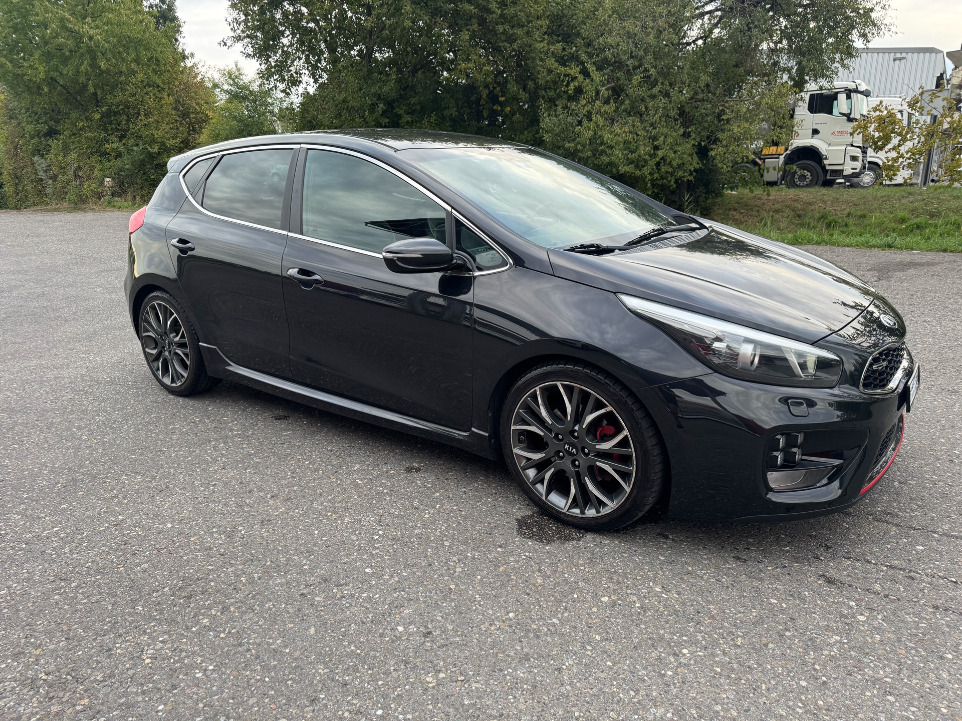 KIA Cee'd 1.6 GDi Turbo GT-image-1