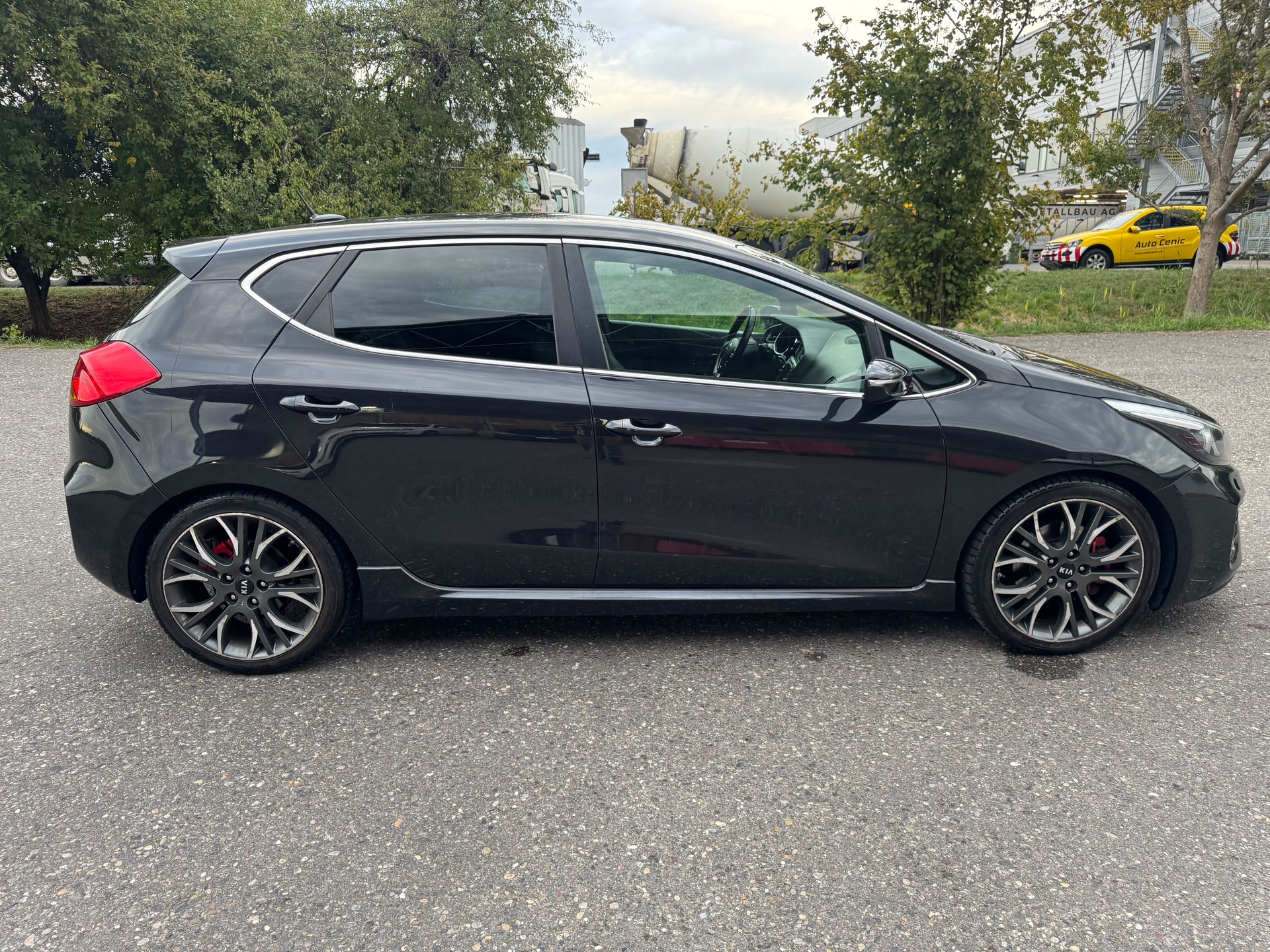 KIA Cee'd 1.6 GDi Turbo GT-image-8