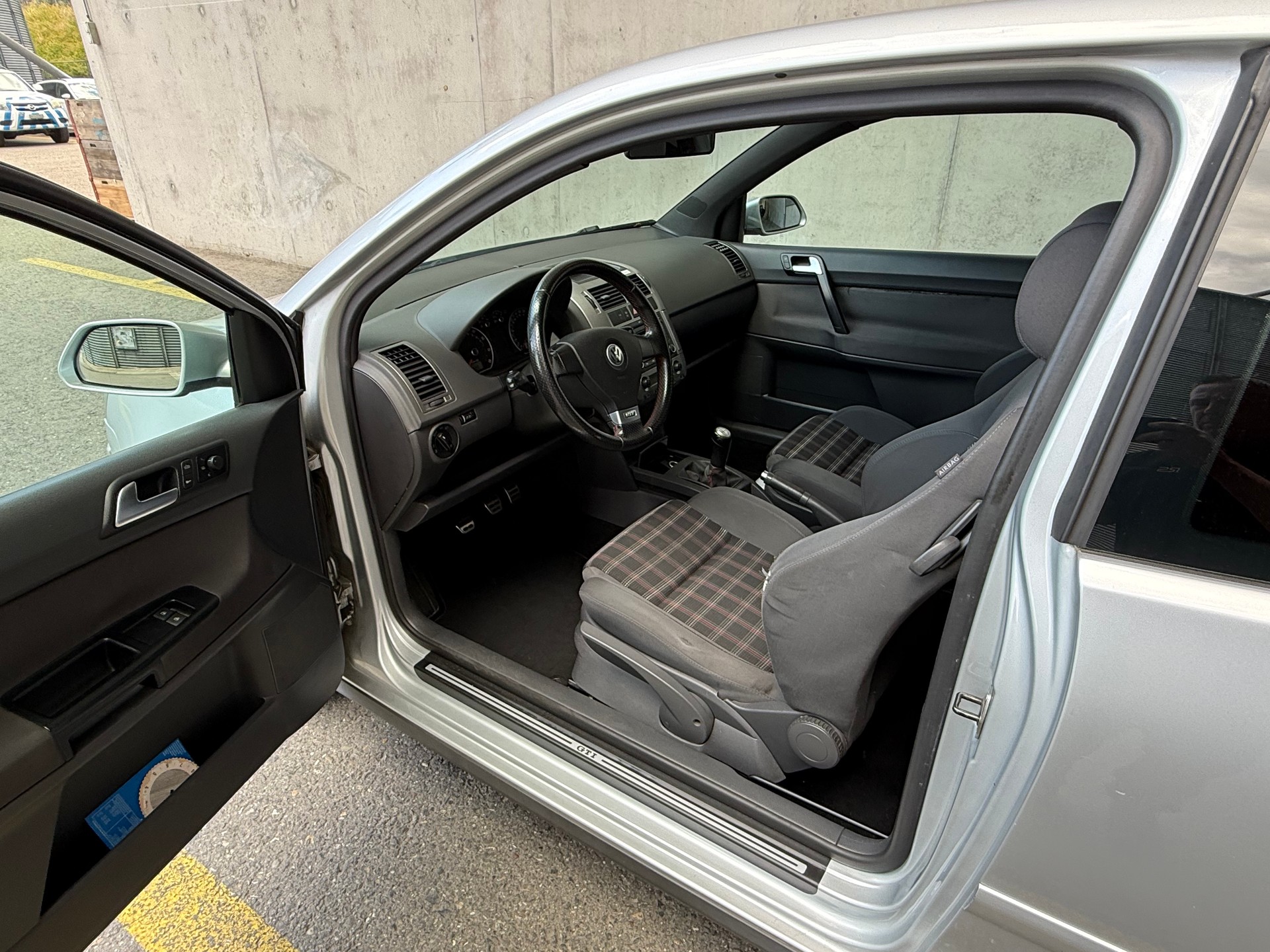 VW Polo 1.8 20V Turbo GTI-image-6
