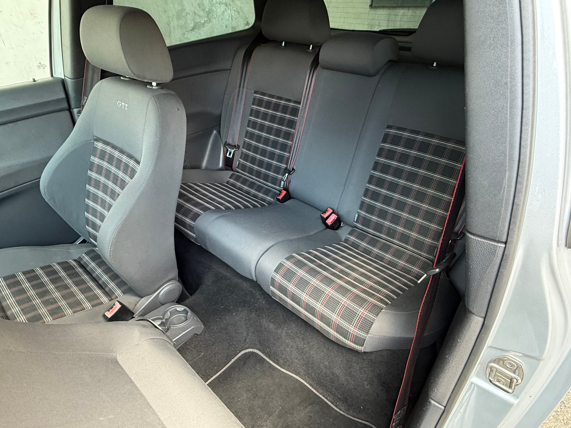 VW Polo 1.8 20V Turbo GTI-image-9