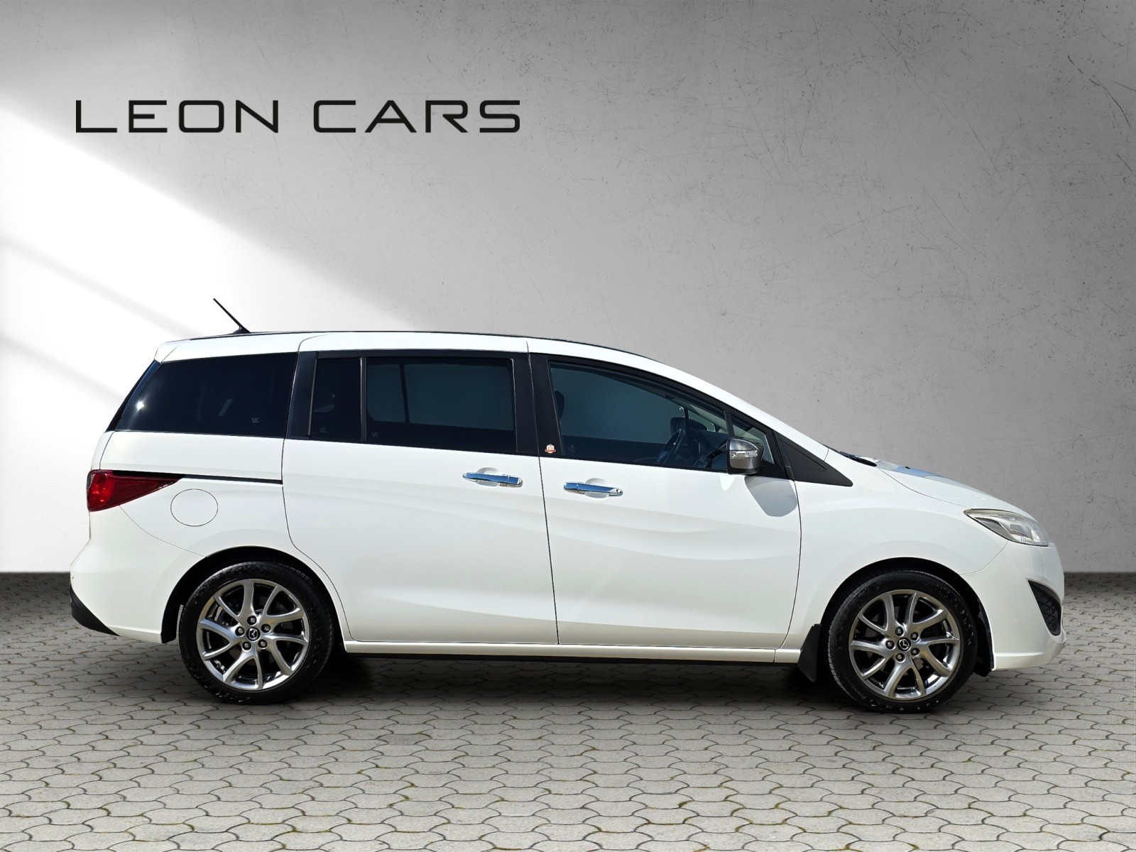 MAZDA 5 2.0 16V Voila ma Suisse Edition+ Activematic 7-Sitzer-image-3