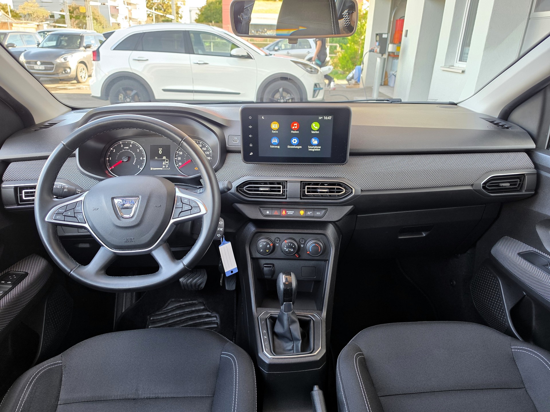 DACIA Sandero TCe 90 Expression CVT-image-5