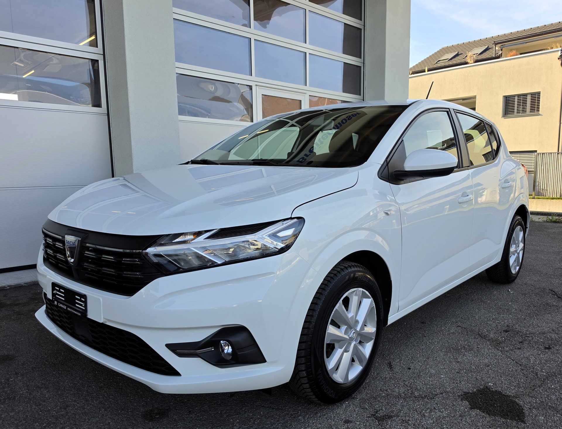 DACIA Sandero TCe 90 Expression CVT-image-1