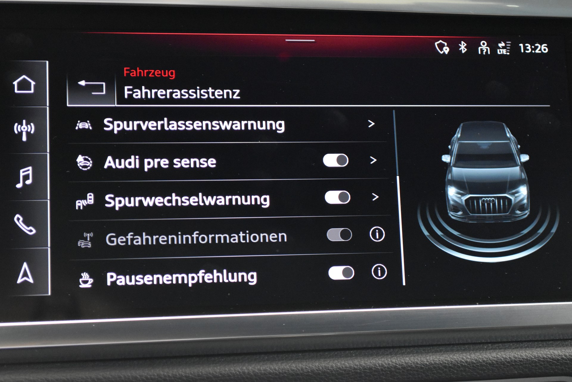 AUDI Q3 35 TFSI S line S-tronic-image-9