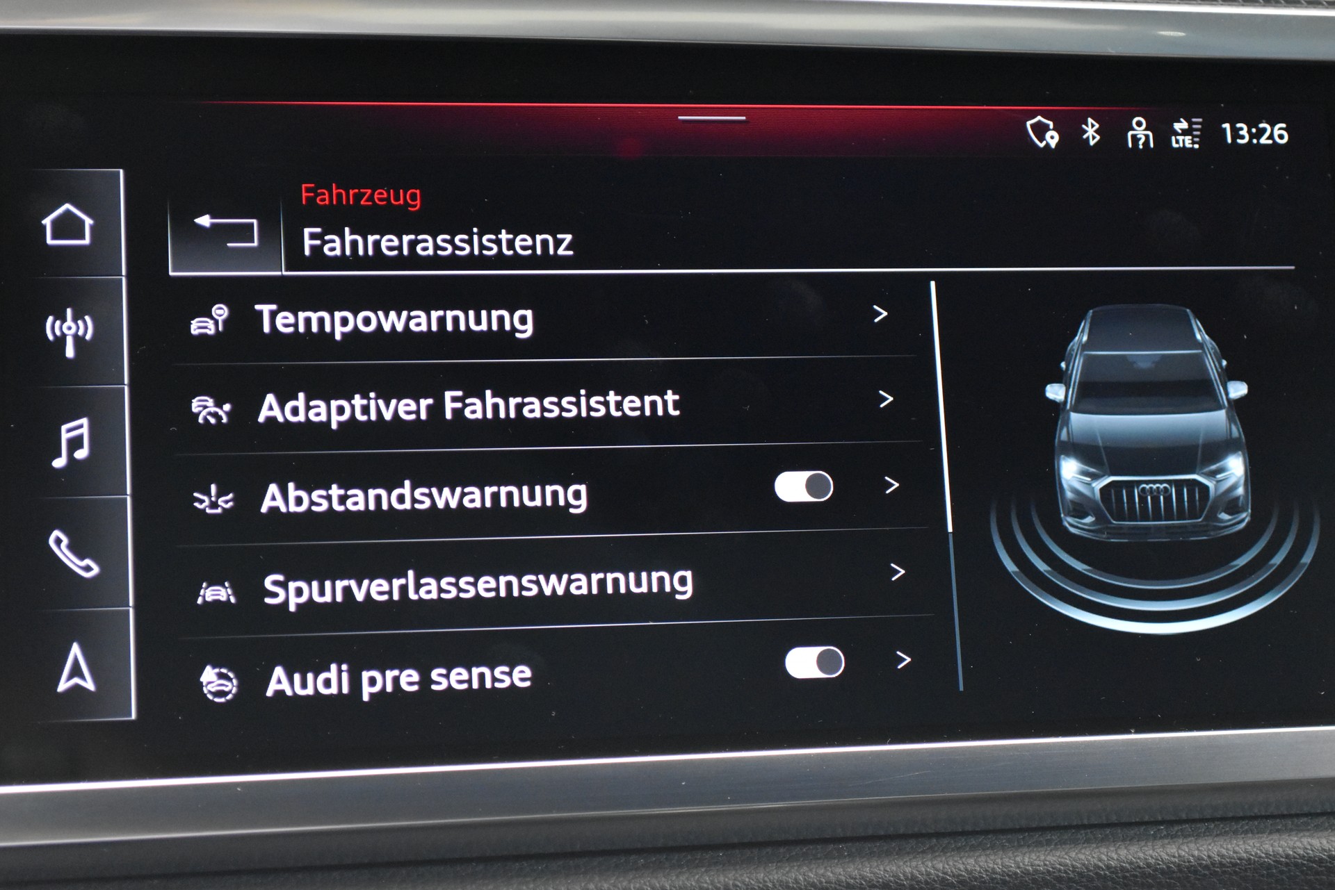 AUDI Q3 35 TFSI S line S-tronic-image-8