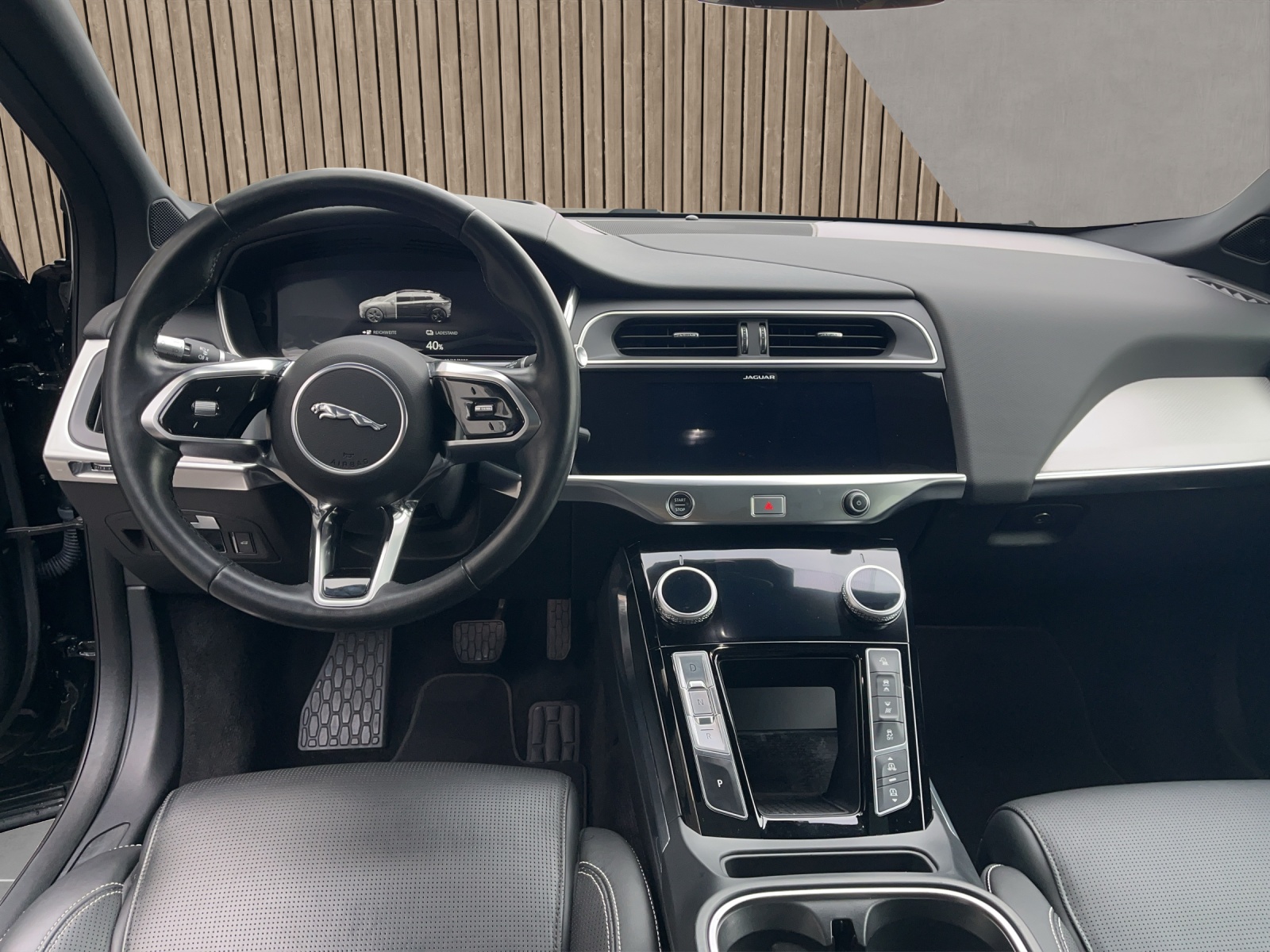 JAGUAR I-Pace EV400 HSE AWD-image-12