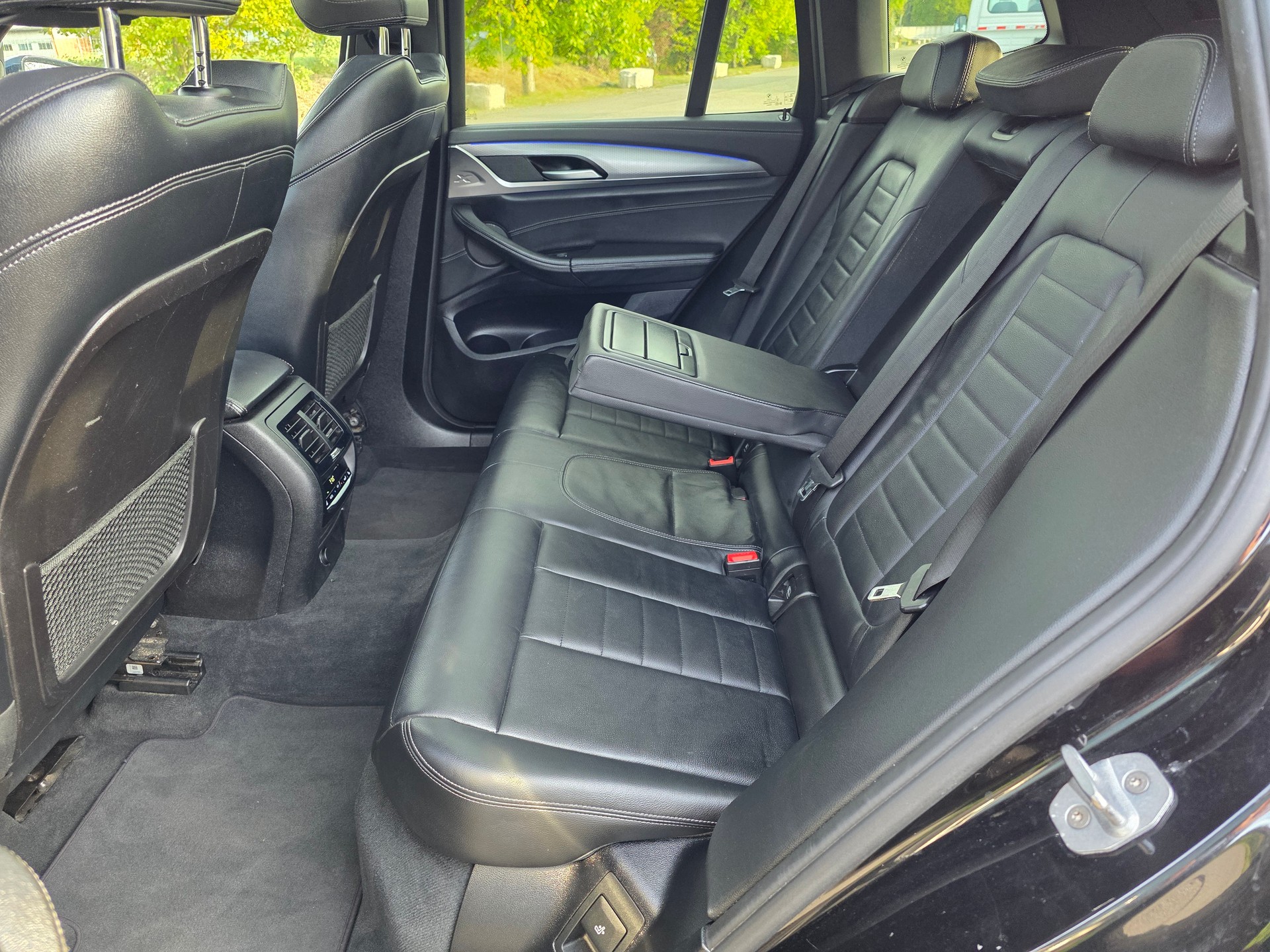 BMW X3 xDrive M40i Steptronic M-Sport (Hagelschaden)-image-12