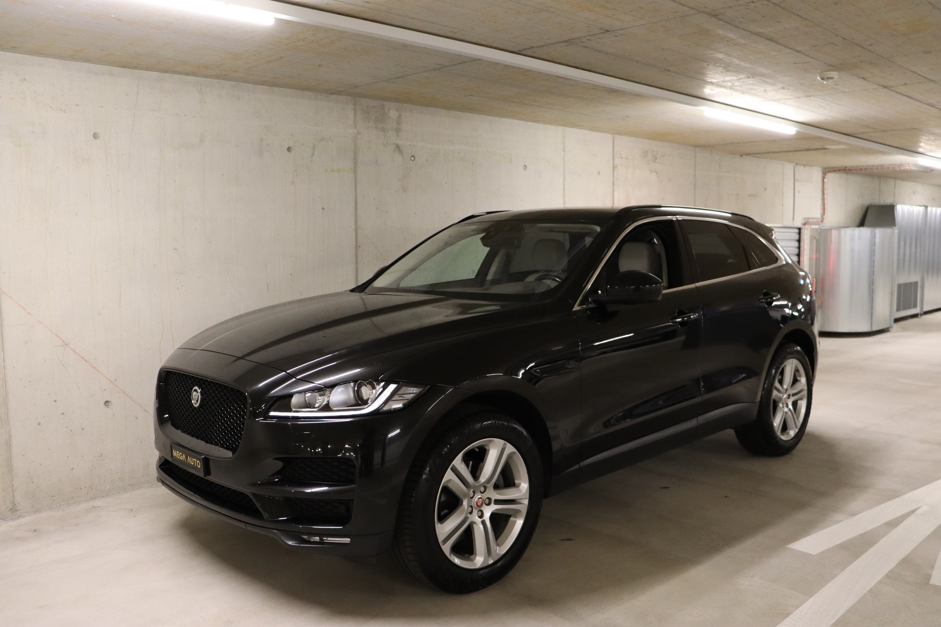 JAGUAR F-Pace 2.0d Prestige AWD Automatik **GARANTIE**-image-0