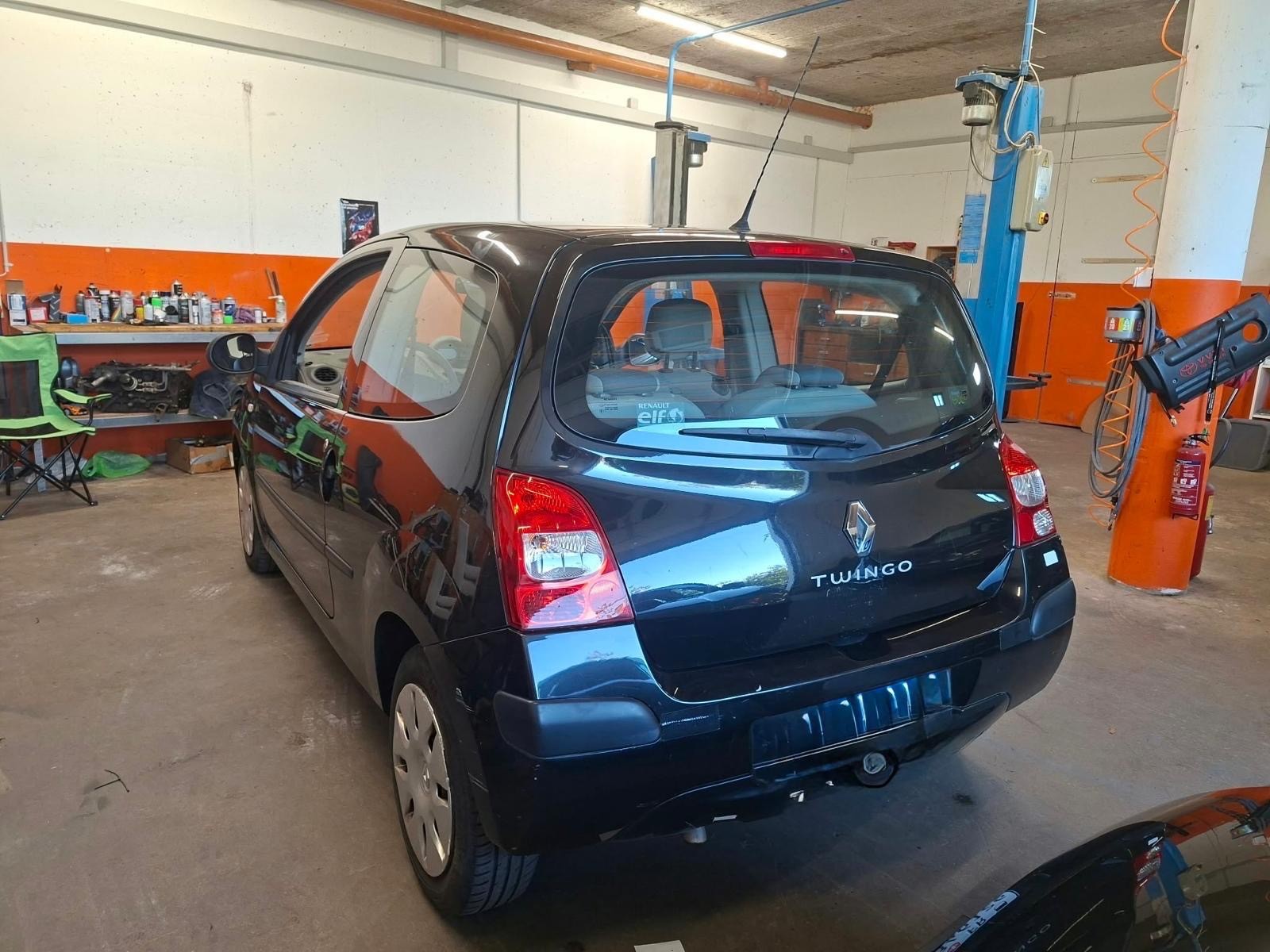 RENAULT Twingo 1.2 Authentique-image-1