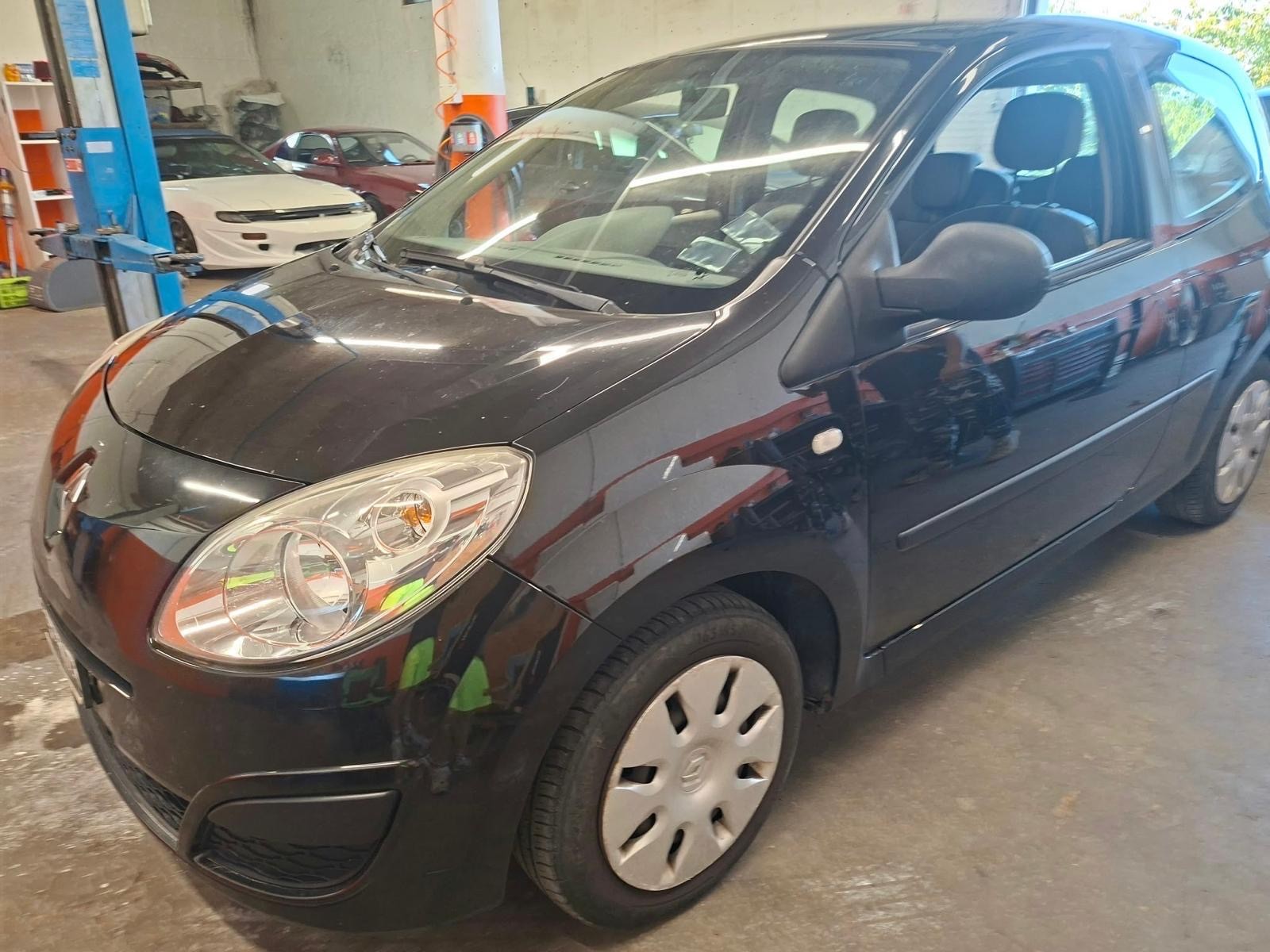 RENAULT Twingo 1.2 Authentique-image-0