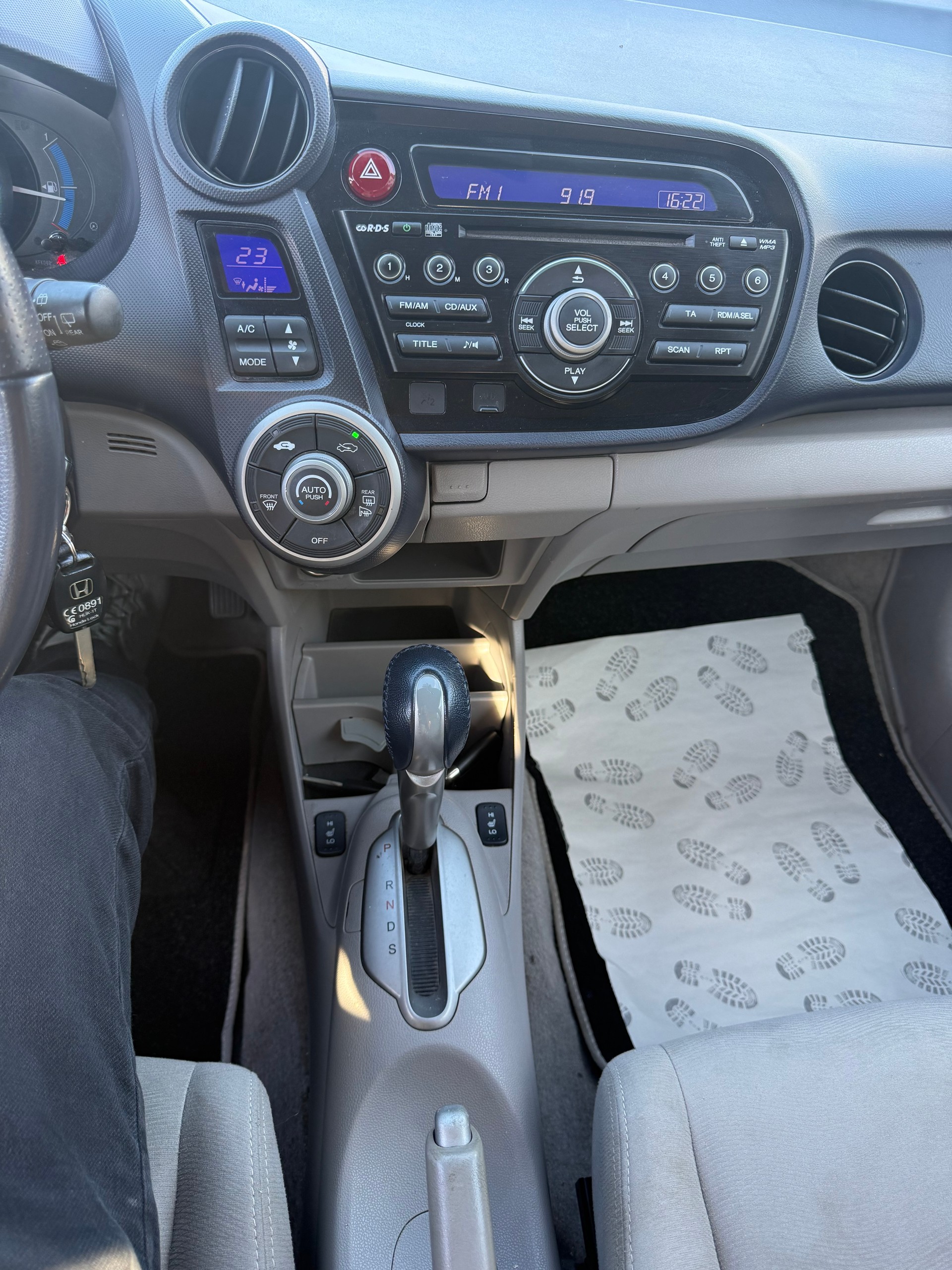 HONDA Insight 1.3i Hybrid Elegance CVT-image-9