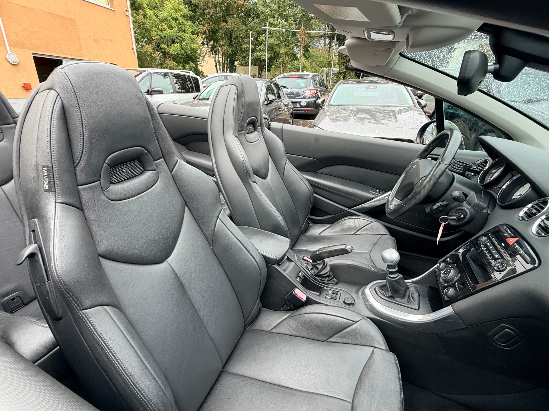 PEUGEOT 308 CC 1.6 16V Turbo Sport Pack-image-26