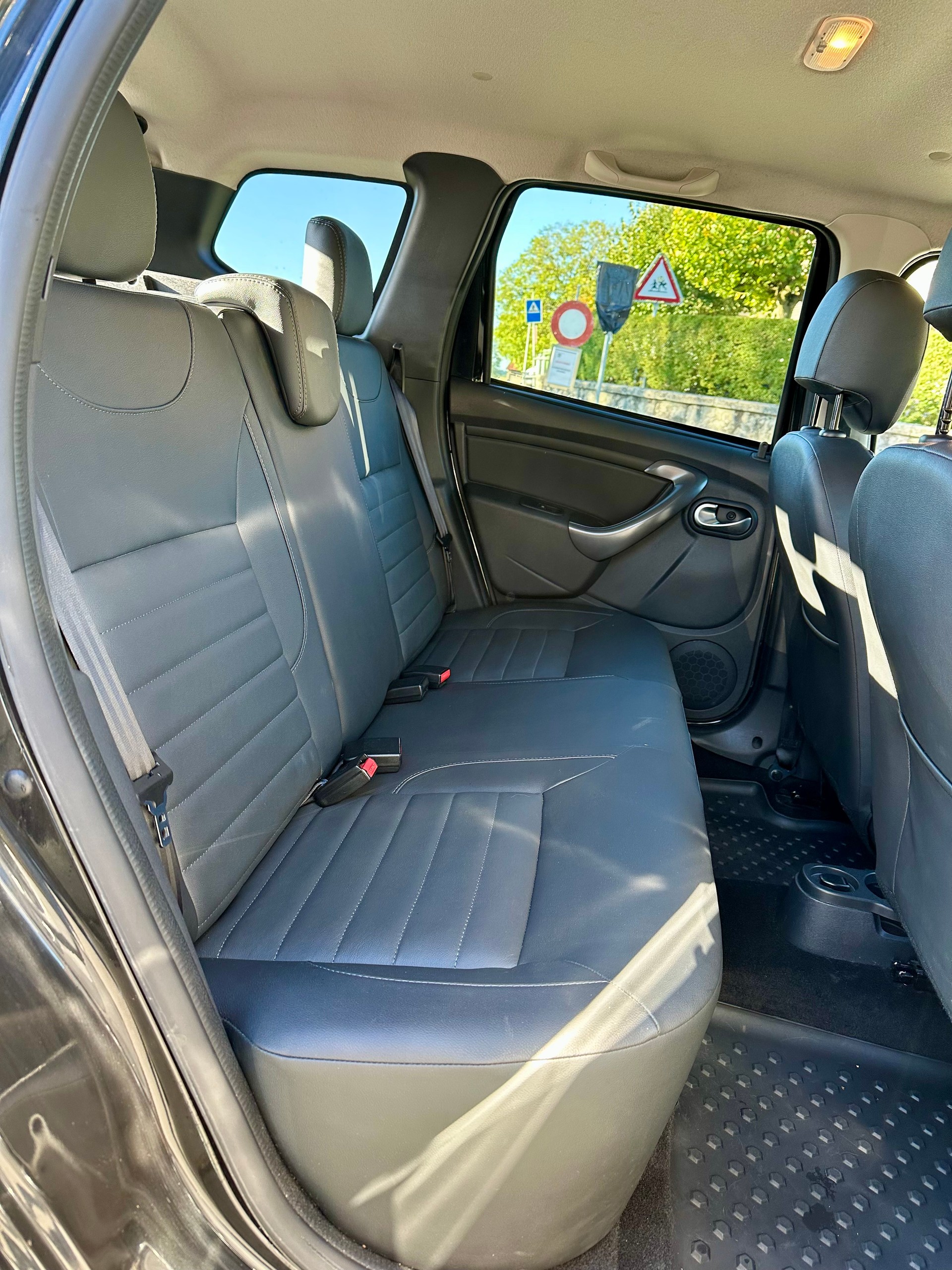 DACIA Duster 1.5 dCi Privilège 4x4-image-13
