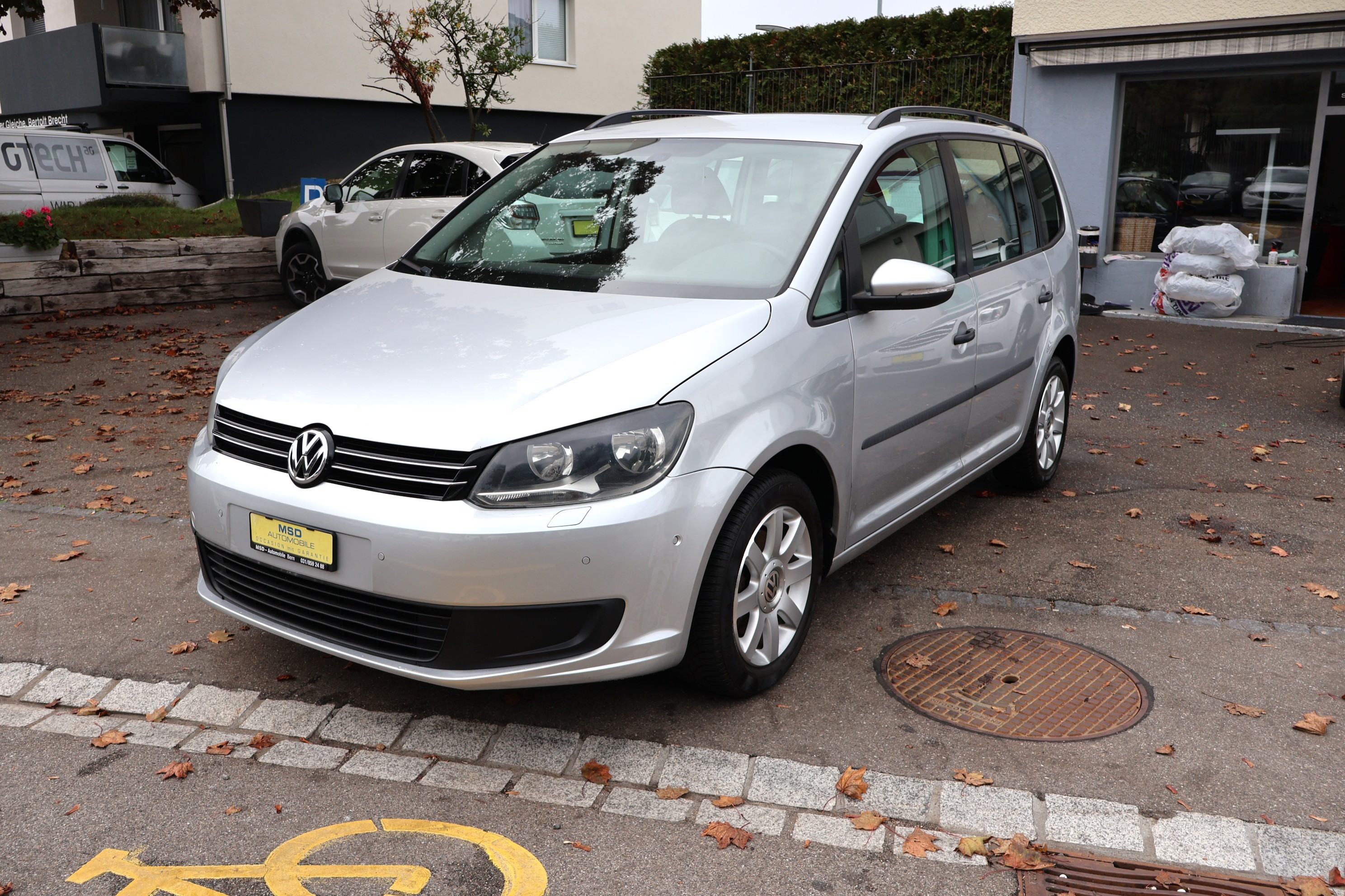 Car photo