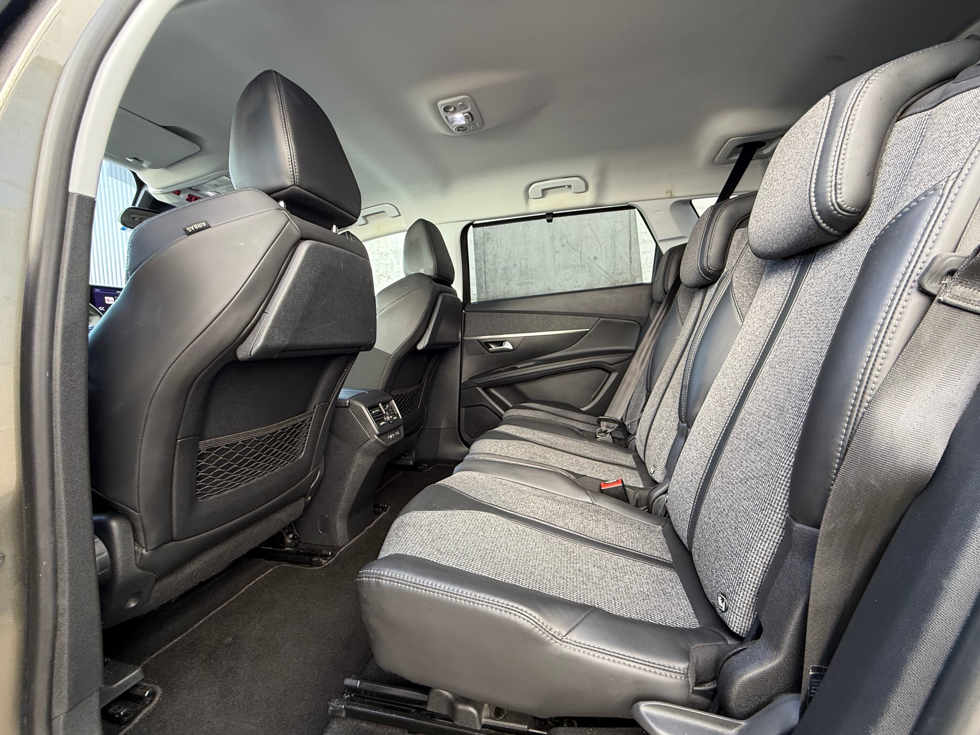 PEUGEOT 5008 1.2 Pure Tech Active-image-10