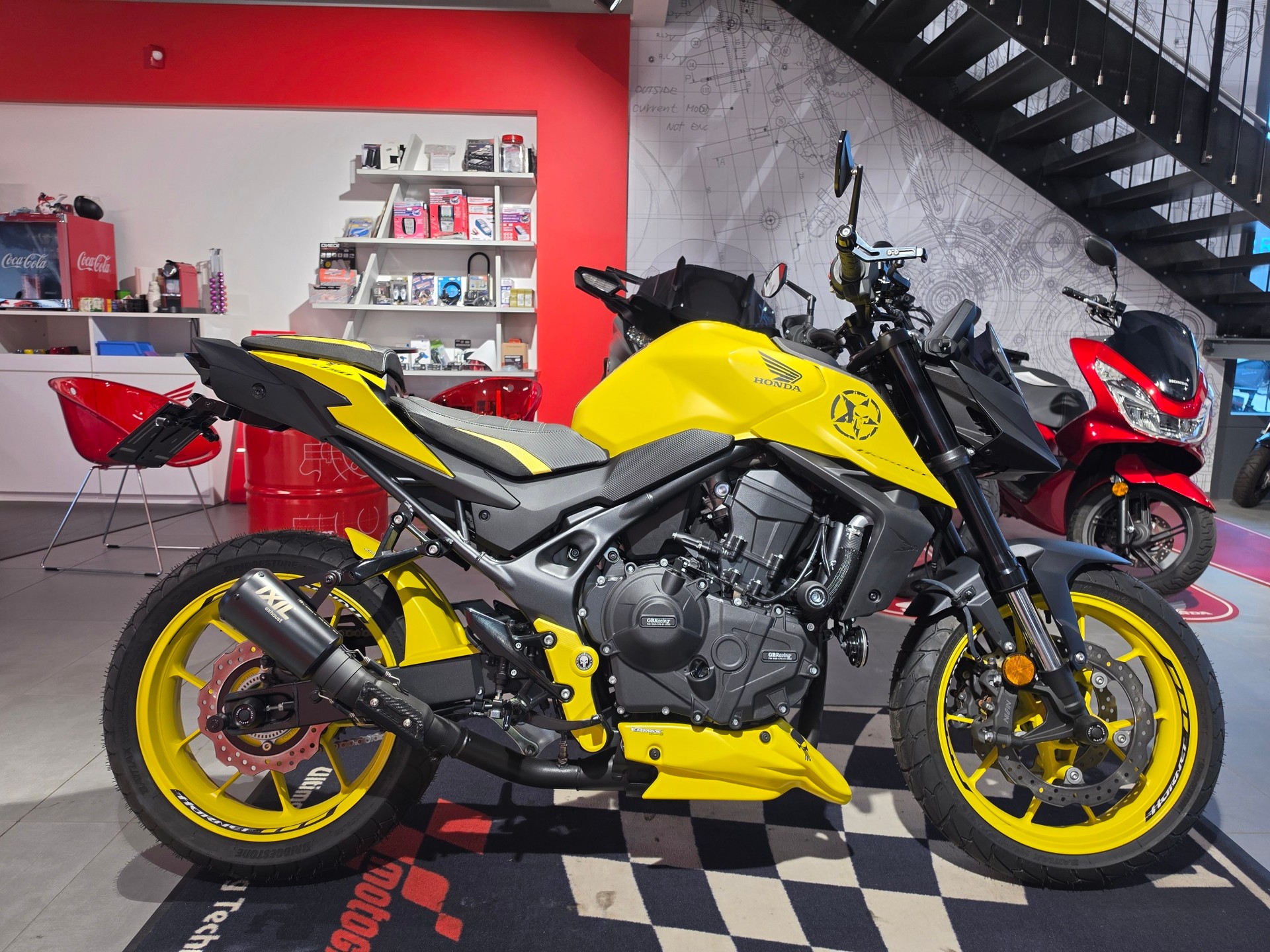 HONDA CB 750 Hornet-showroom-element-3