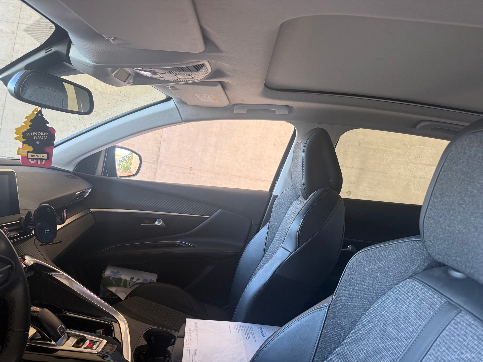 PEUGEOT 3008 1.2 PureTech Active EAT-image-9