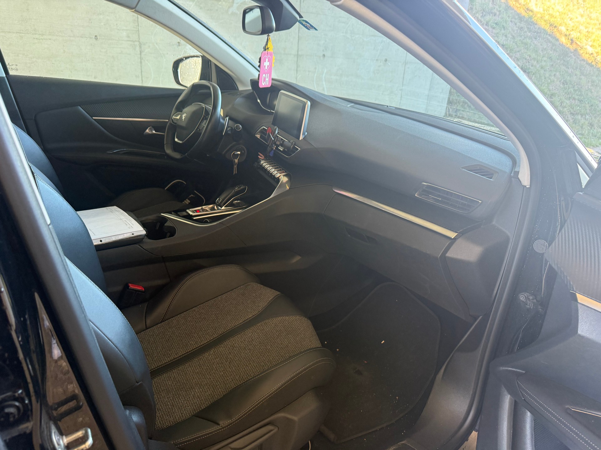 PEUGEOT 3008 1.2 PureTech Active EAT-image-6
