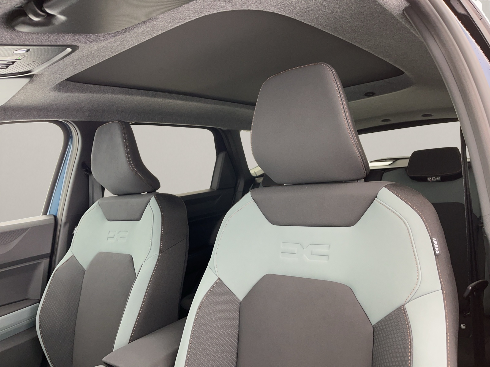 DACIA Bigster 1.2 Hybrid Extreme 4WD-image-13