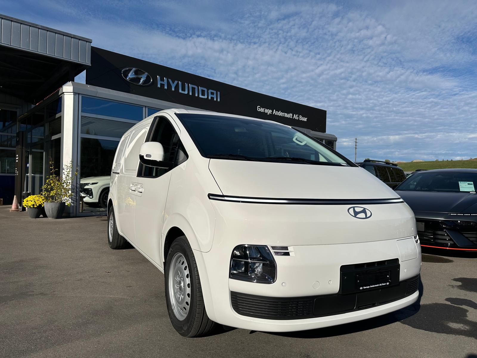 HYUNDAI Staria Cargo EV 84 kWh Amplia