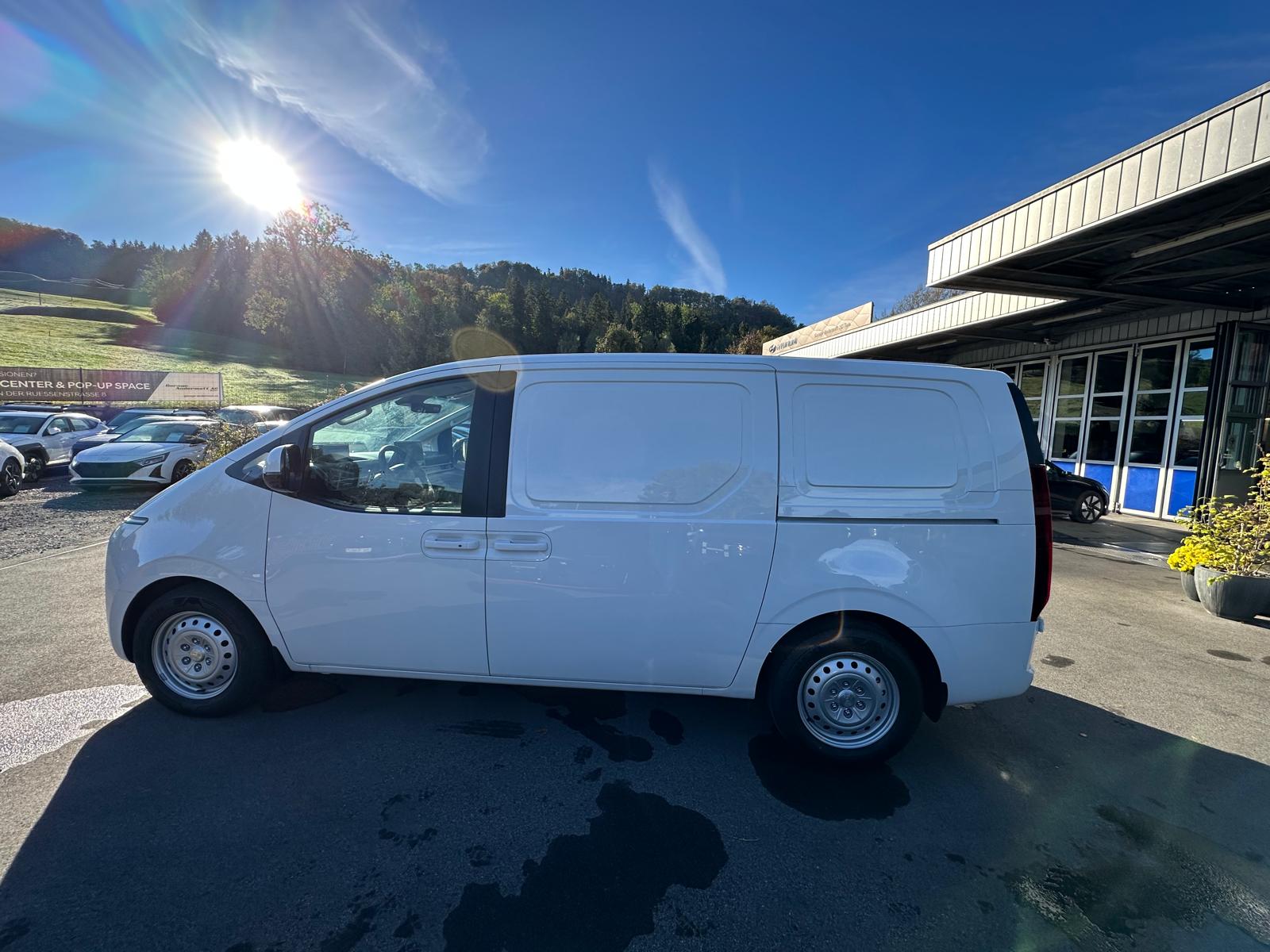 HYUNDAI Staria Cargo EV 84 kWh Amplia-showroom-element-3