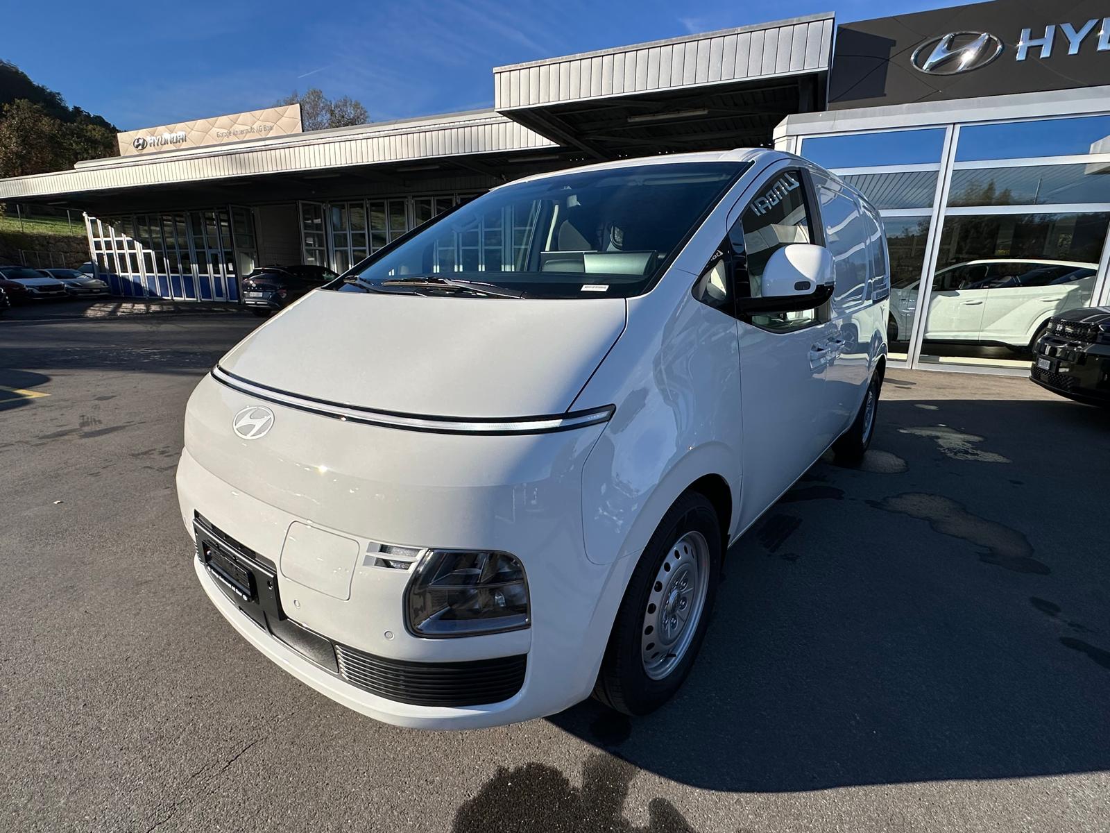 HYUNDAI Staria Cargo EV 84 kWh Amplia-showroom-element-2