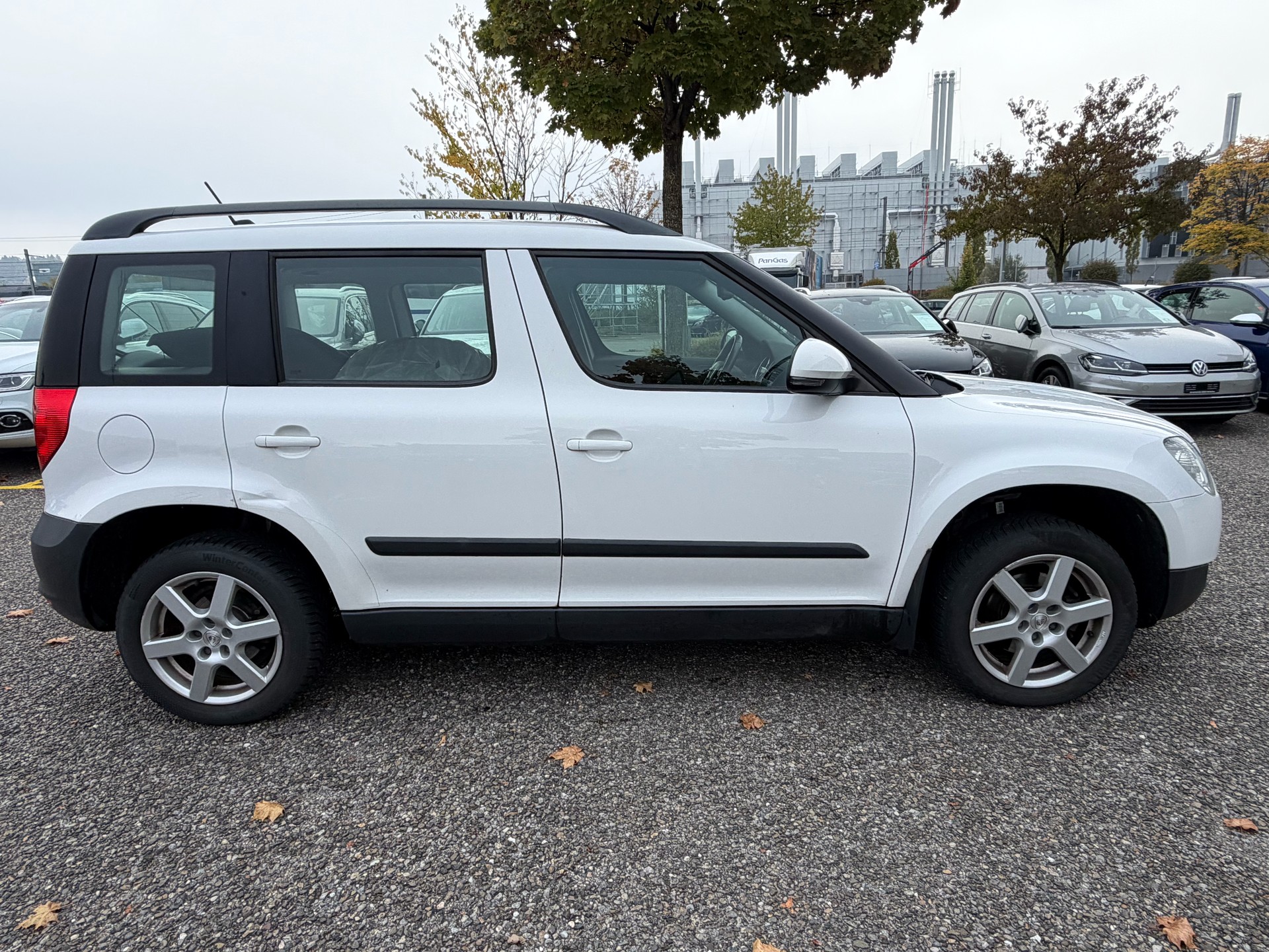 SKODA Yeti 1.6 TDI GL Ambition-showroom-element-3