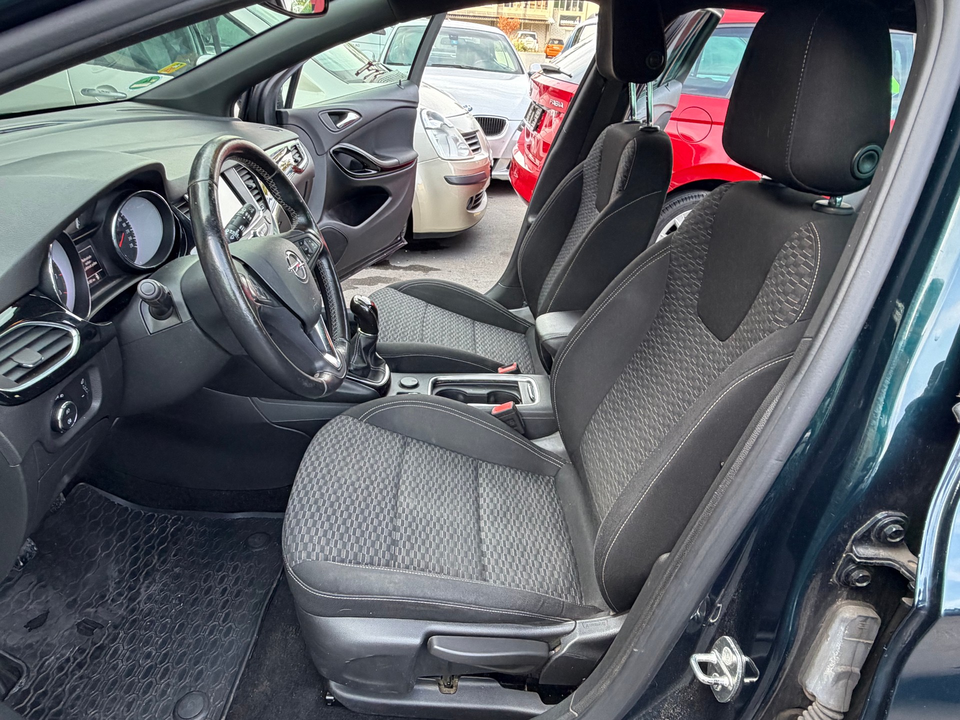 OPEL ASTRA-image-12