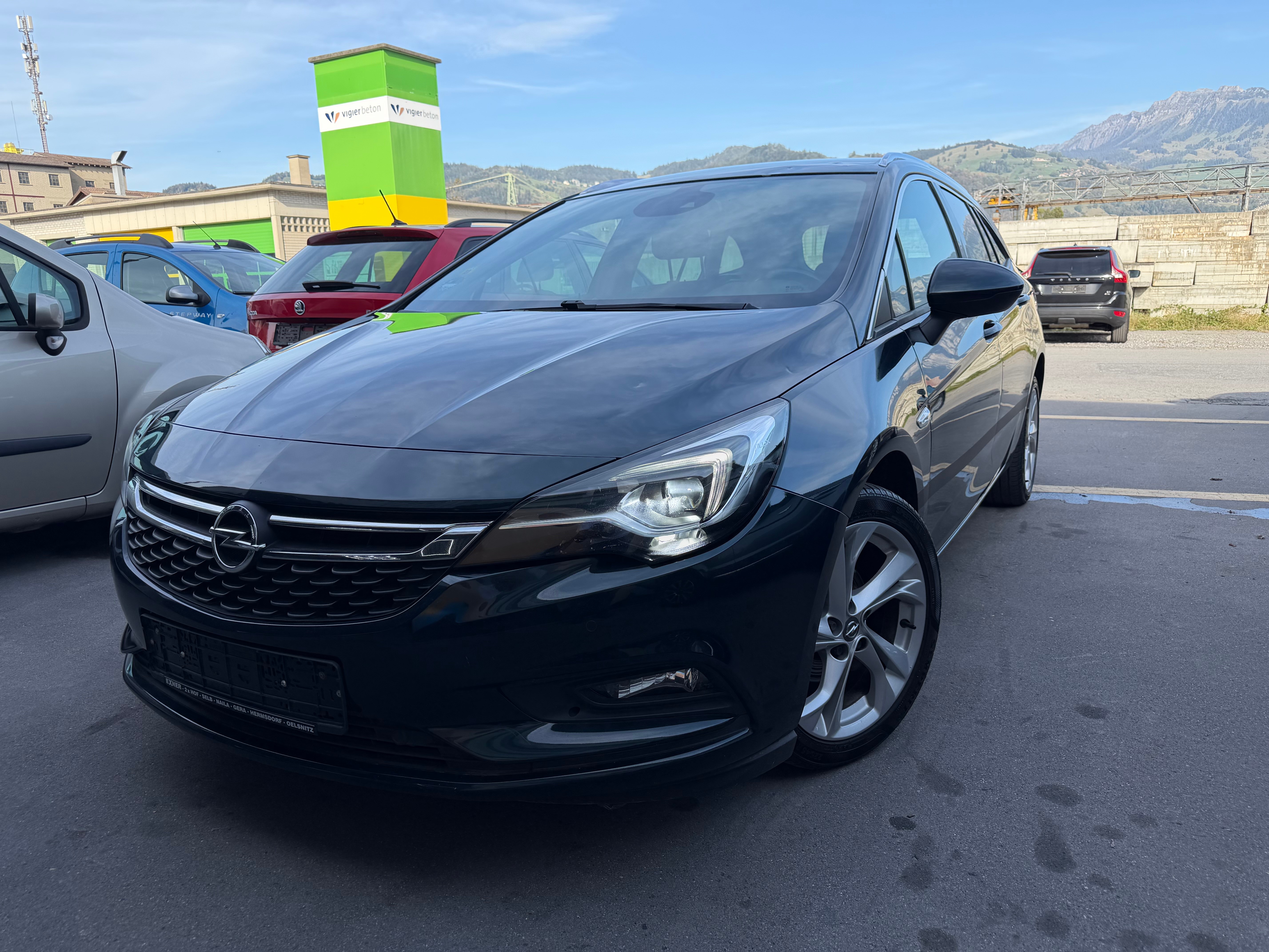 Car photo