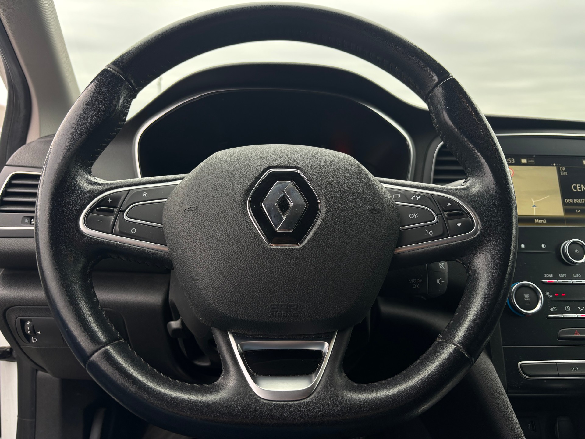 RENAULT Mégane Grandtour 1.5 dCi GT Line EDC-image-8