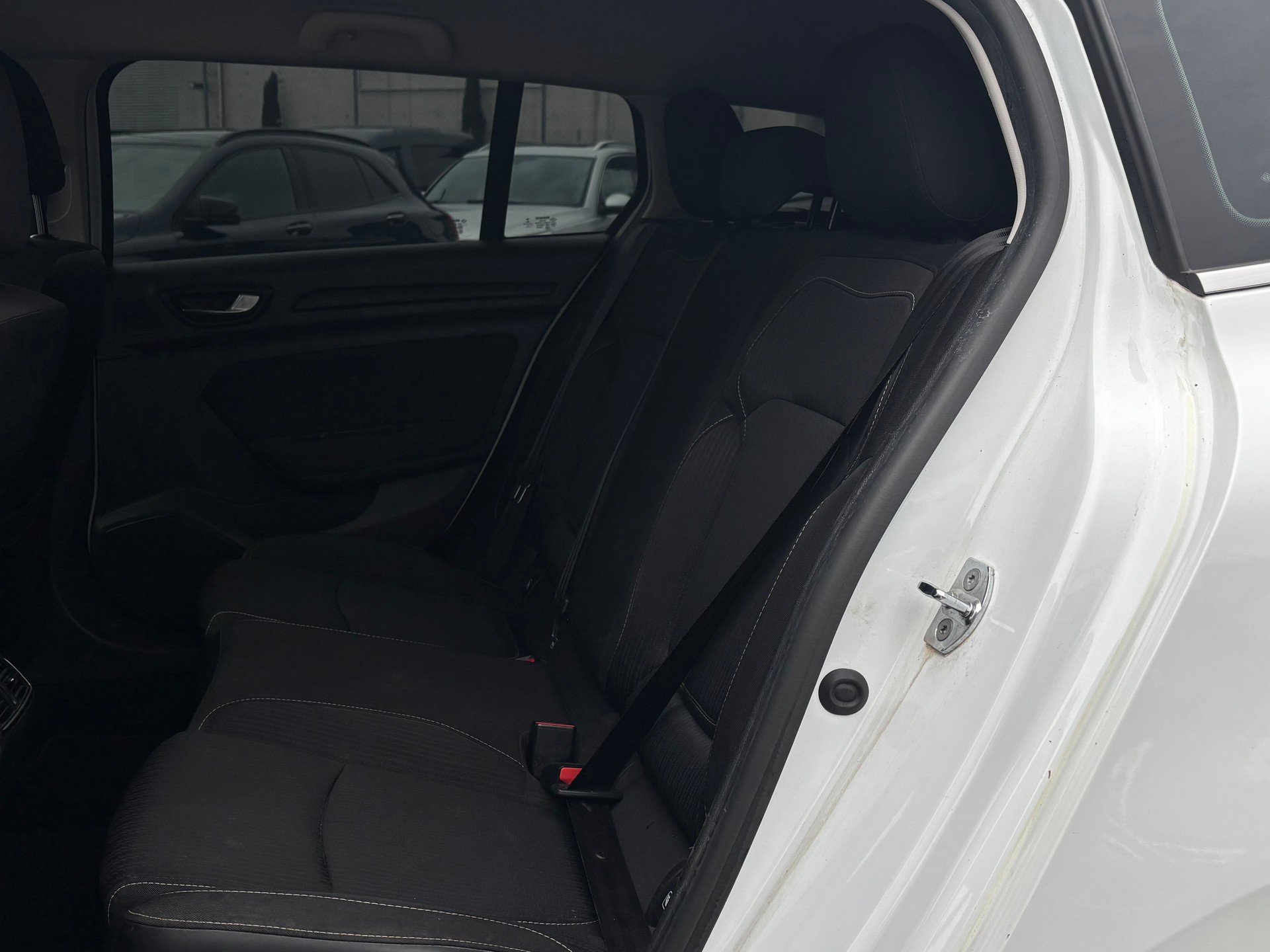 RENAULT Mégane Grandtour 1.5 dCi GT Line EDC-image-10
