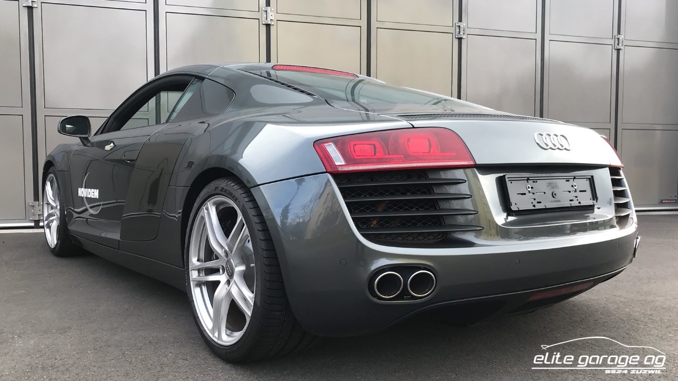 AUDI R8 Coupé 4.2-image-4