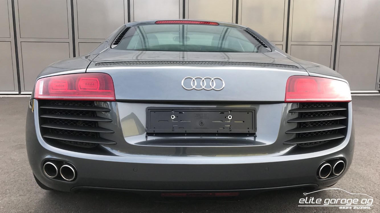 AUDI R8 Coupé 4.2-image-3