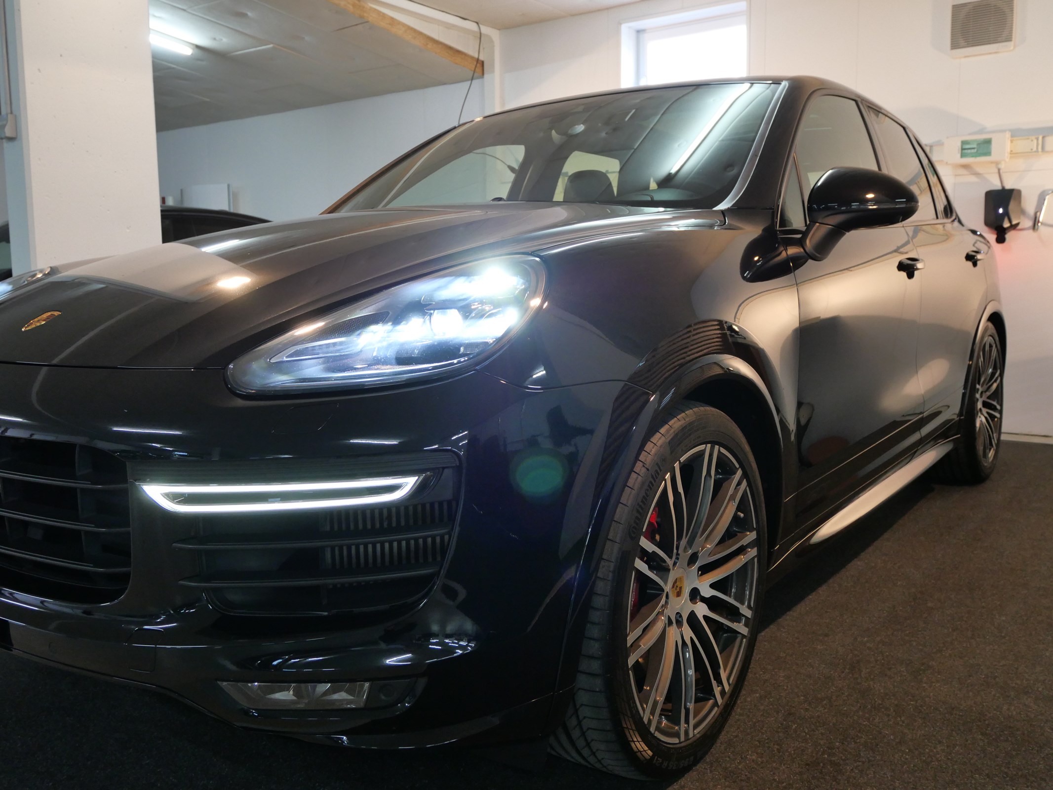 Car photo