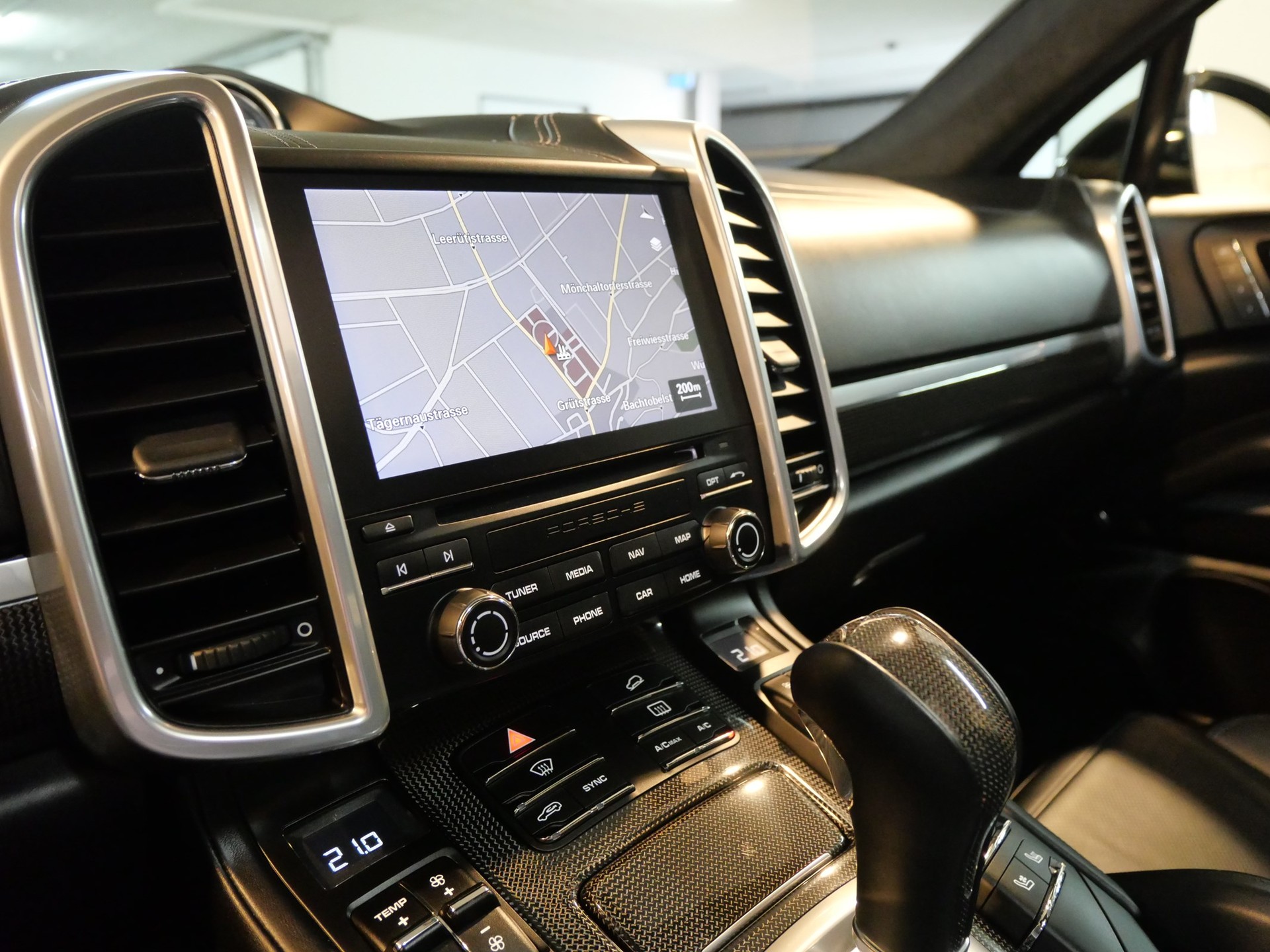 PORSCHE Cayenne GTS-image-19