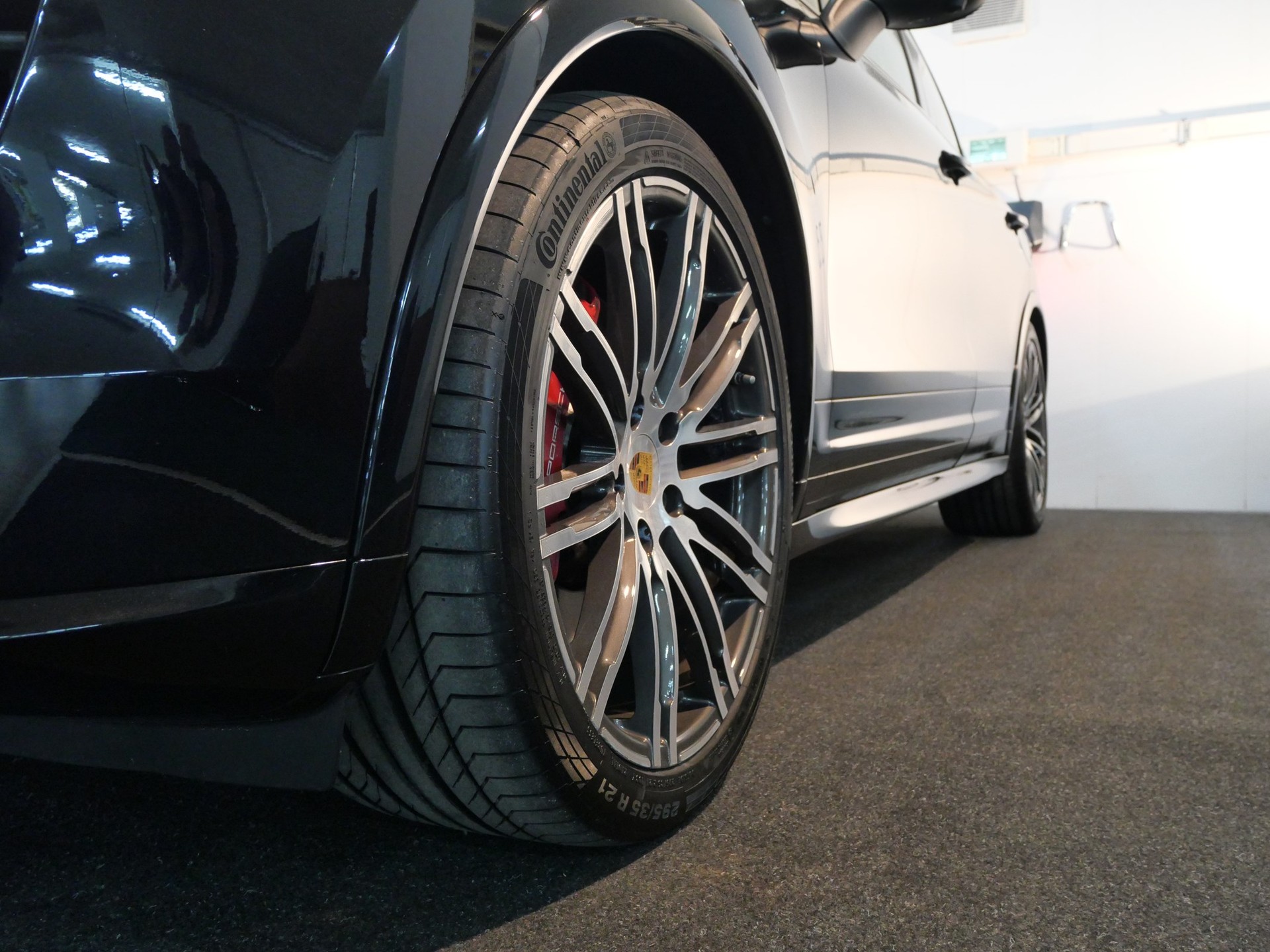 PORSCHE Cayenne GTS-image-14