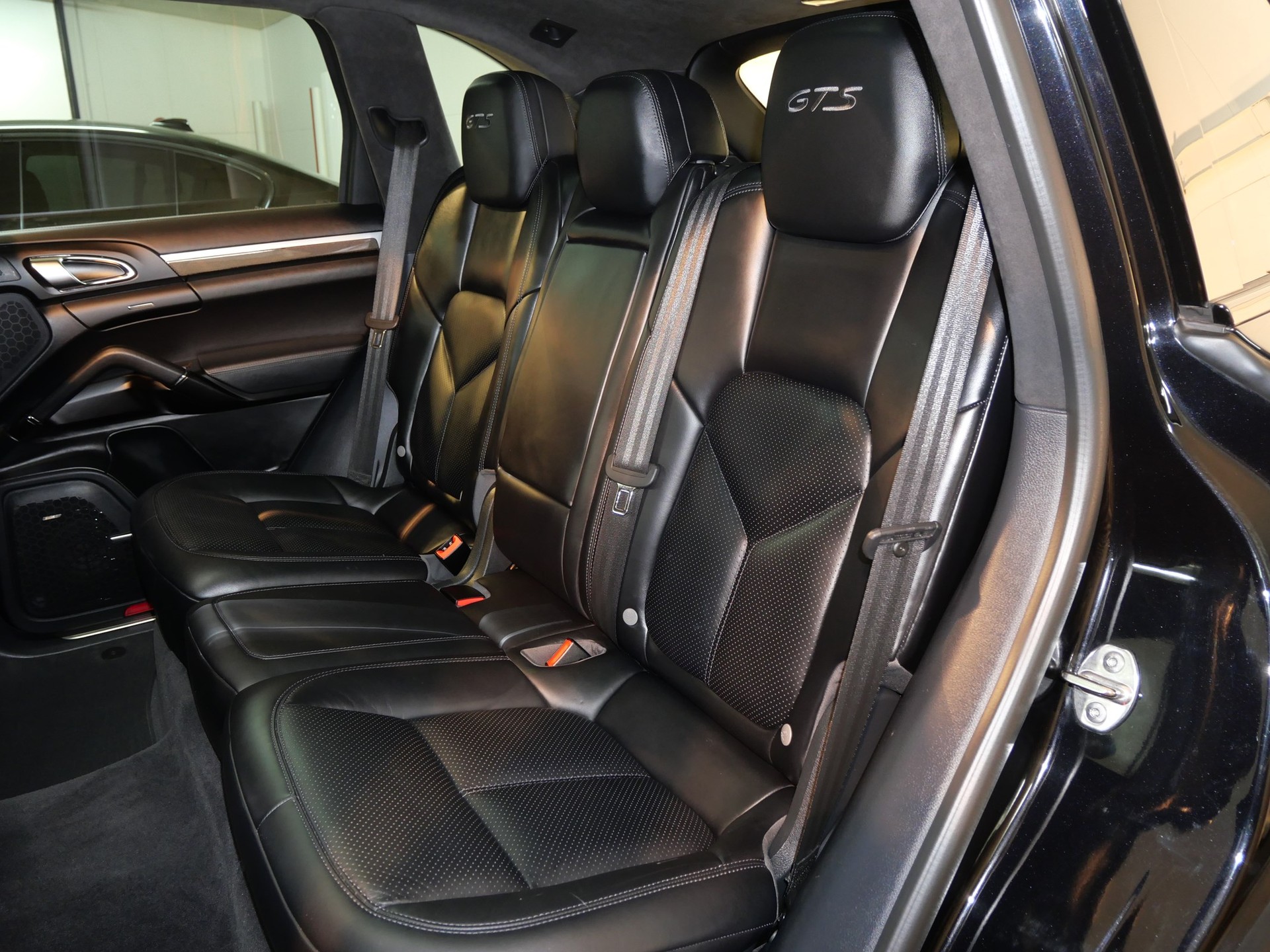 PORSCHE Cayenne GTS-image-27