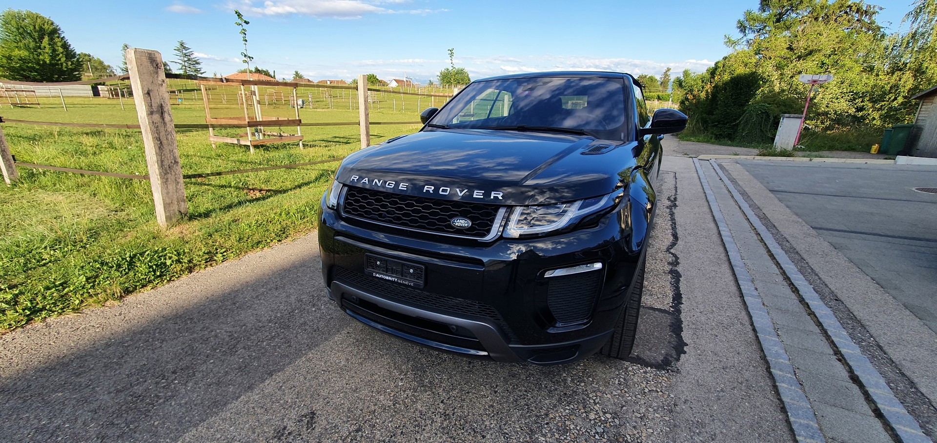 LAND ROVER Range Rover Evoque Convert. 2.0Si4 HSE Dynamic AT9-image-0