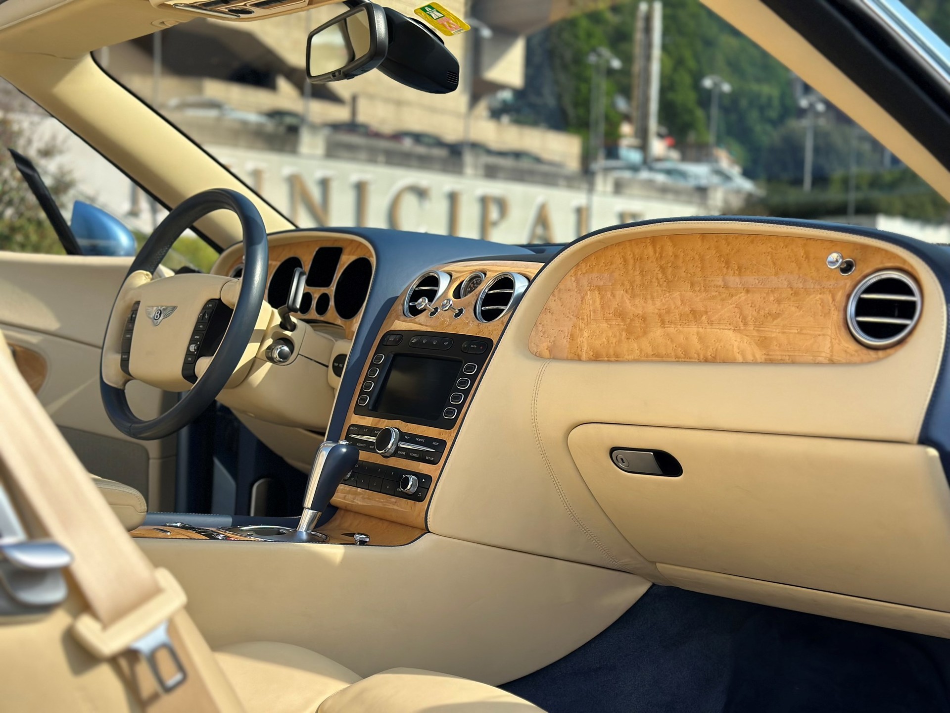 BENTLEY Continental GTC 6.0-image-8
