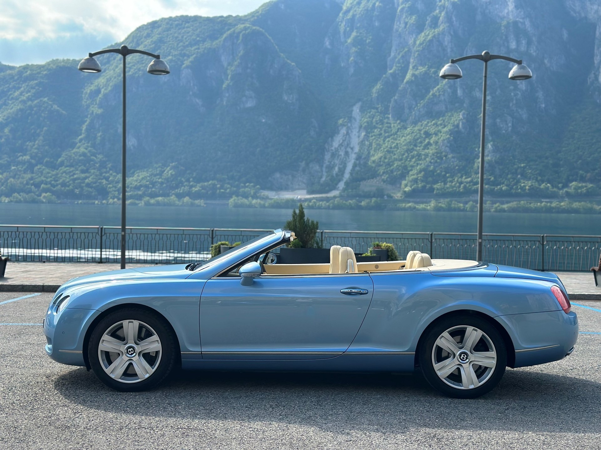 BENTLEY Continental GTC 6.0-image-4