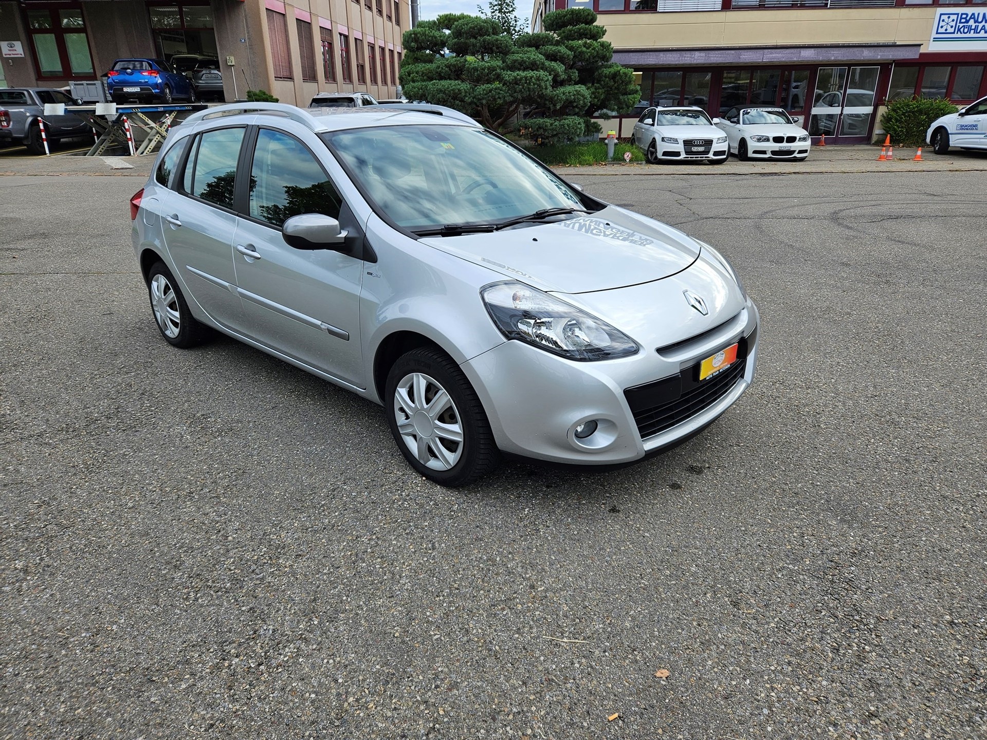 RENAULT Clio Grandtour 1.2 16V Turbo Night&Day-image-3