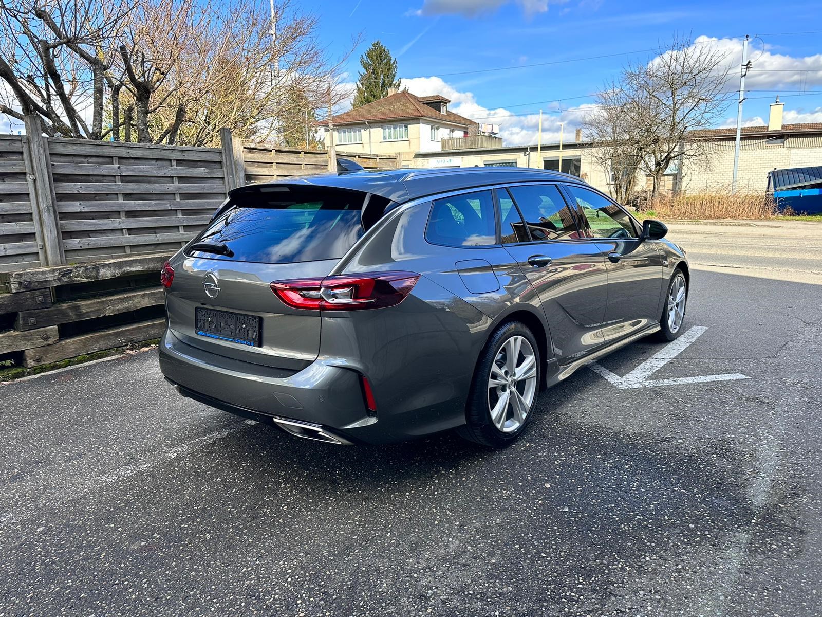 OPEL Insignia 2.0 BiDTI Sports Tourer GSI 4WD Auto-image-3