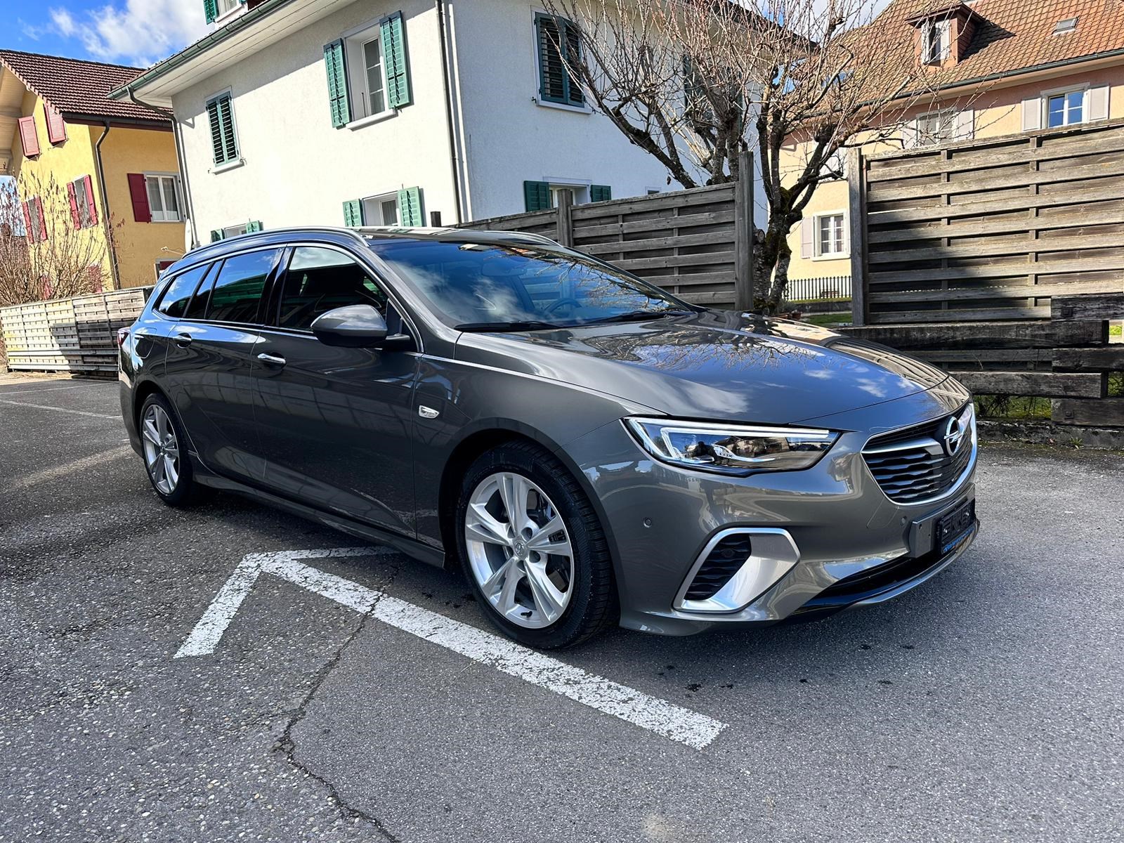 OPEL Insignia 2.0 BiDTI Sports Tourer GSI 4WD Auto-image-0