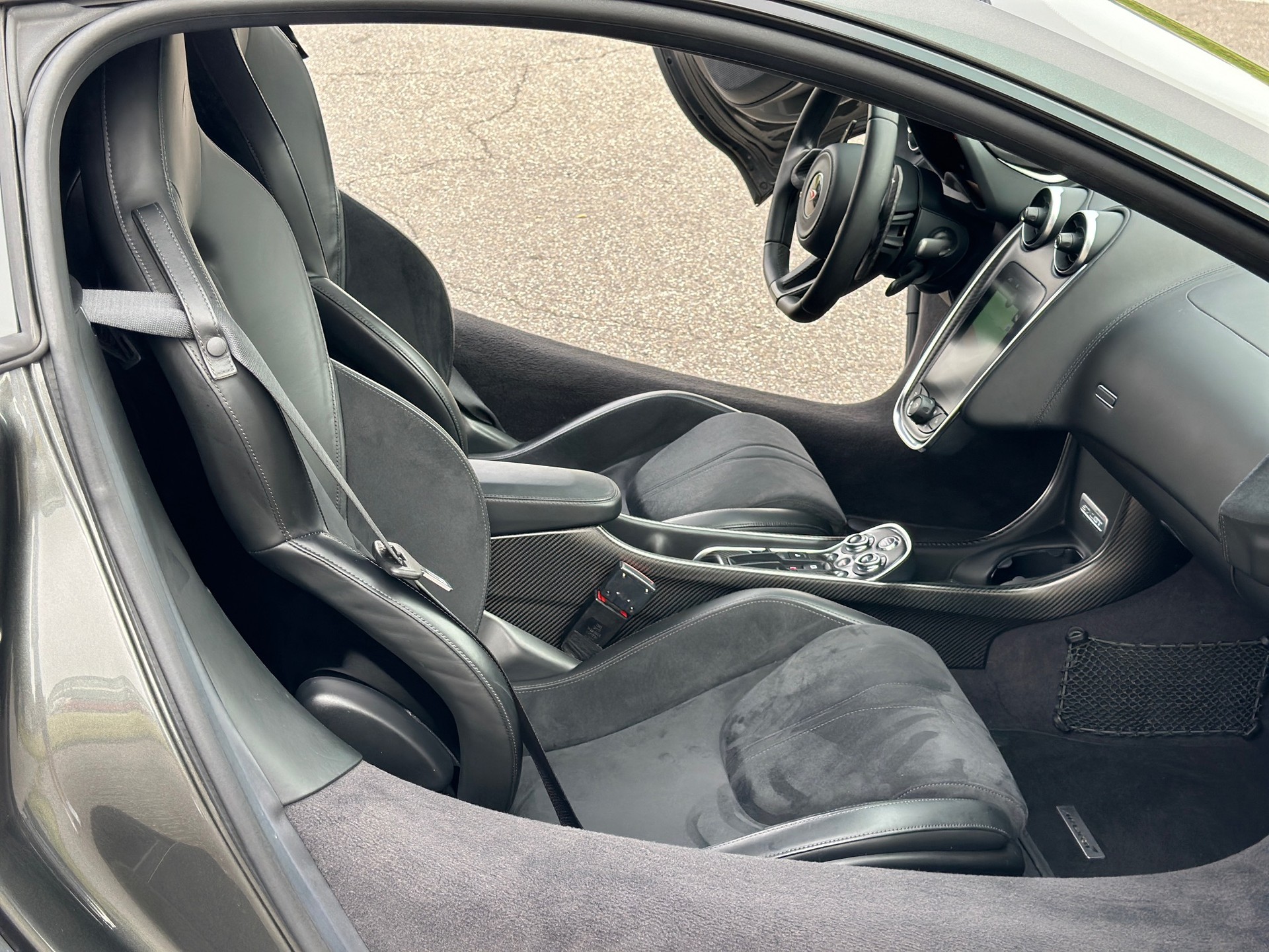 McLAREN 570GT Coupé 3.8 V8 SSG-image-8