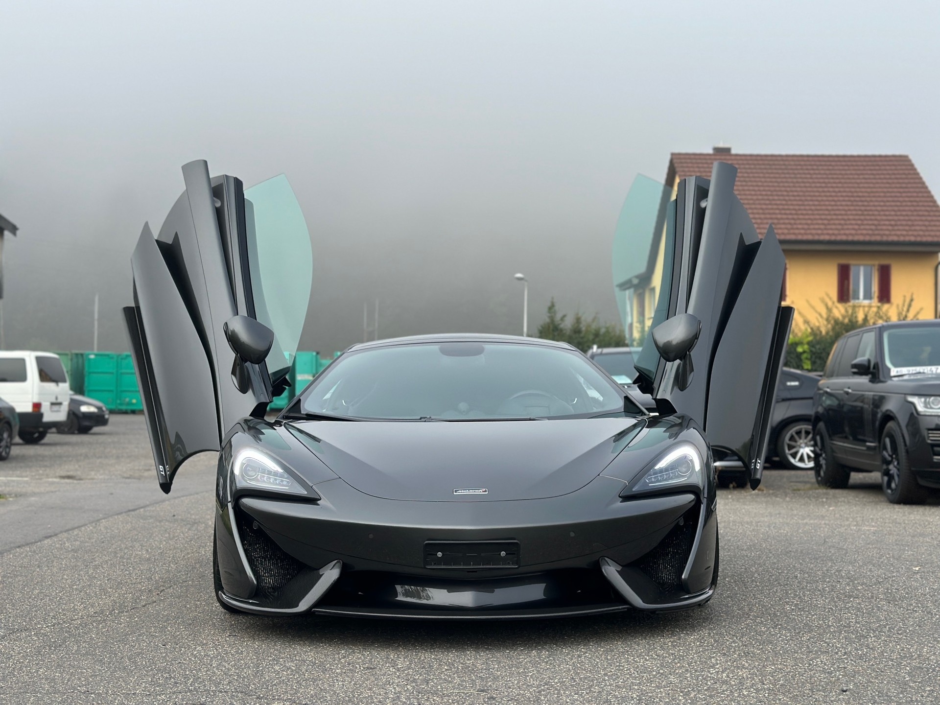 McLAREN 570GT Coupé 3.8 V8 SSG-image-10