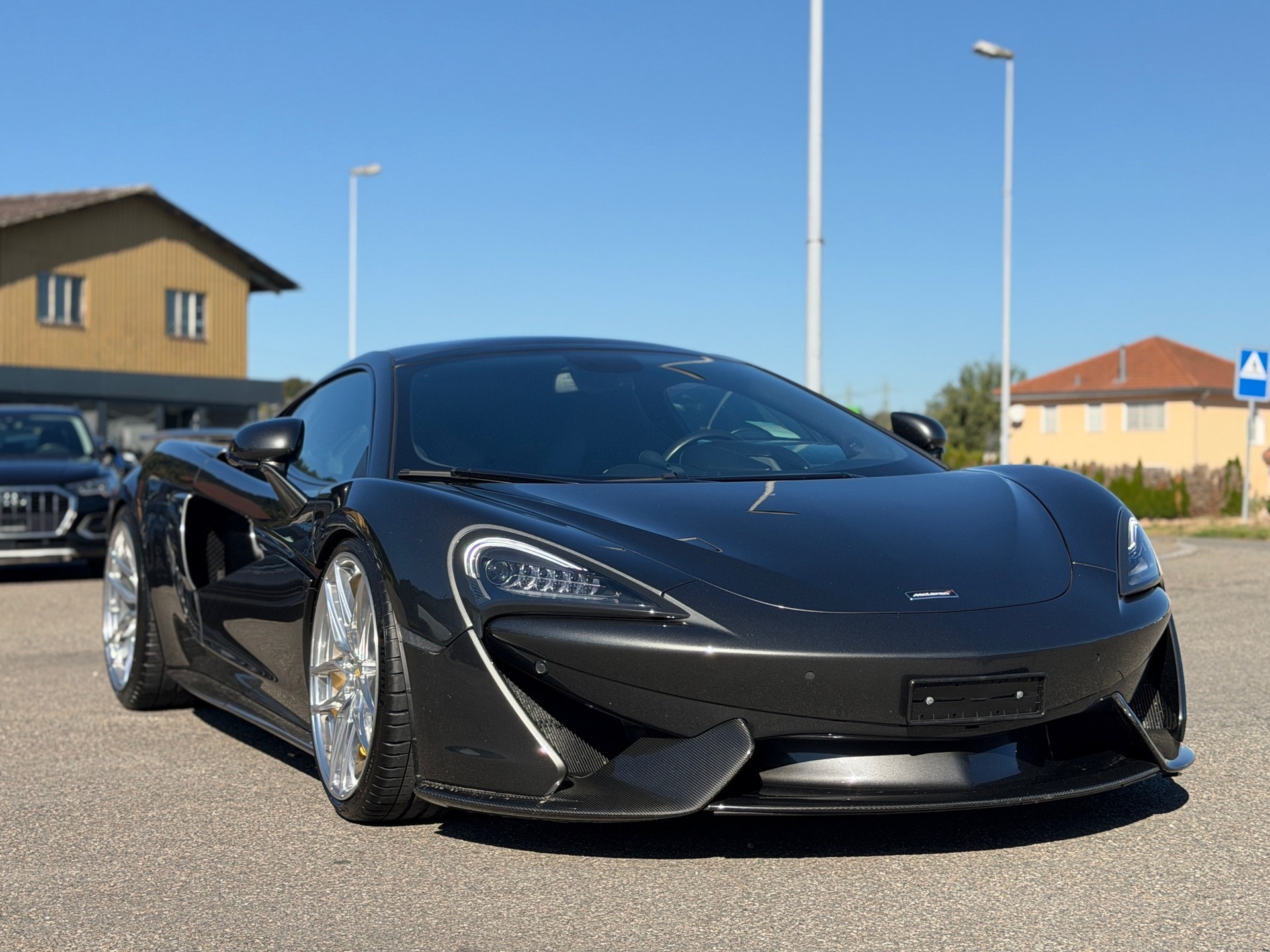 McLAREN 570GT Coupé 3.8 V8 SSG-image-2