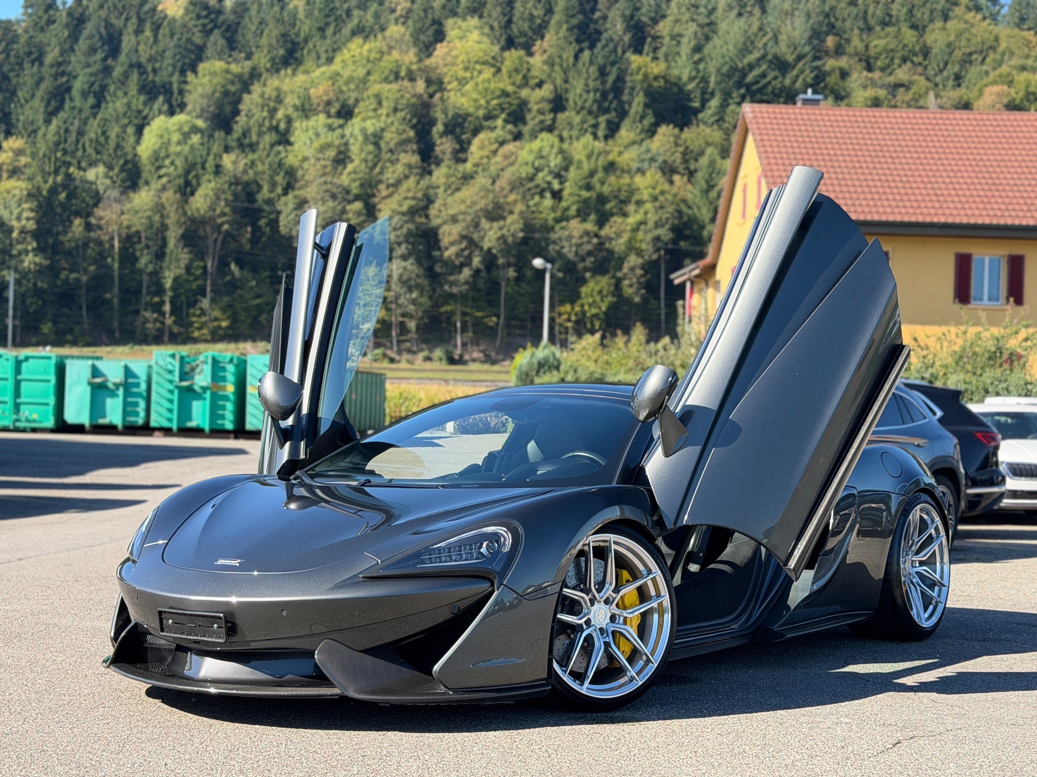 Car photo