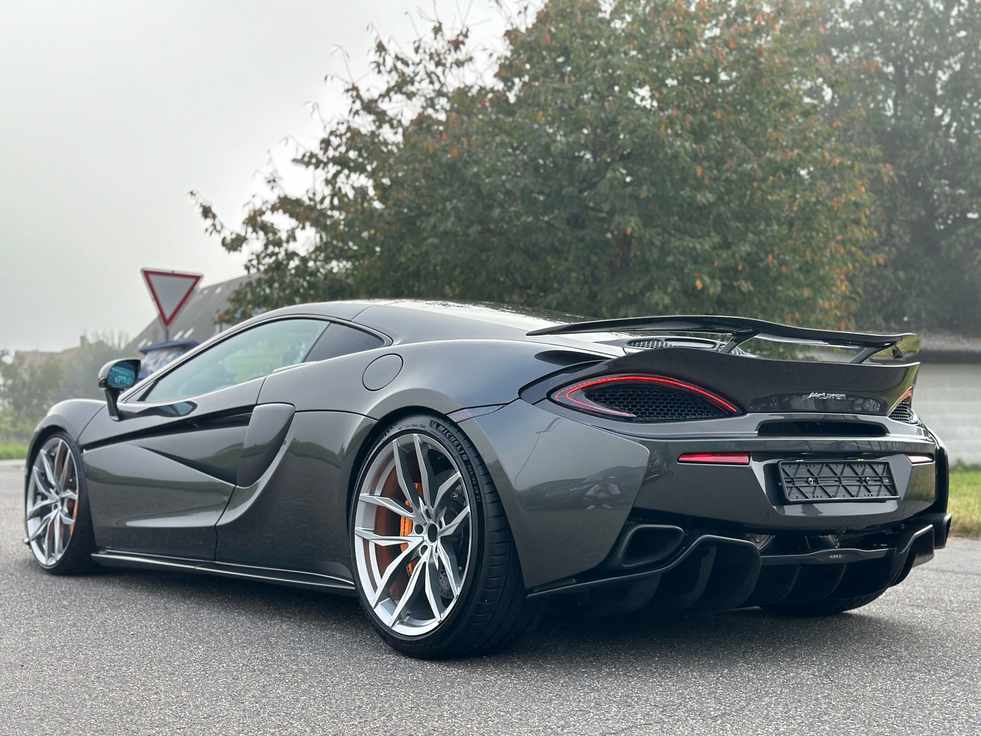 McLAREN 570GT Coupé 3.8 V8 SSG-image-5