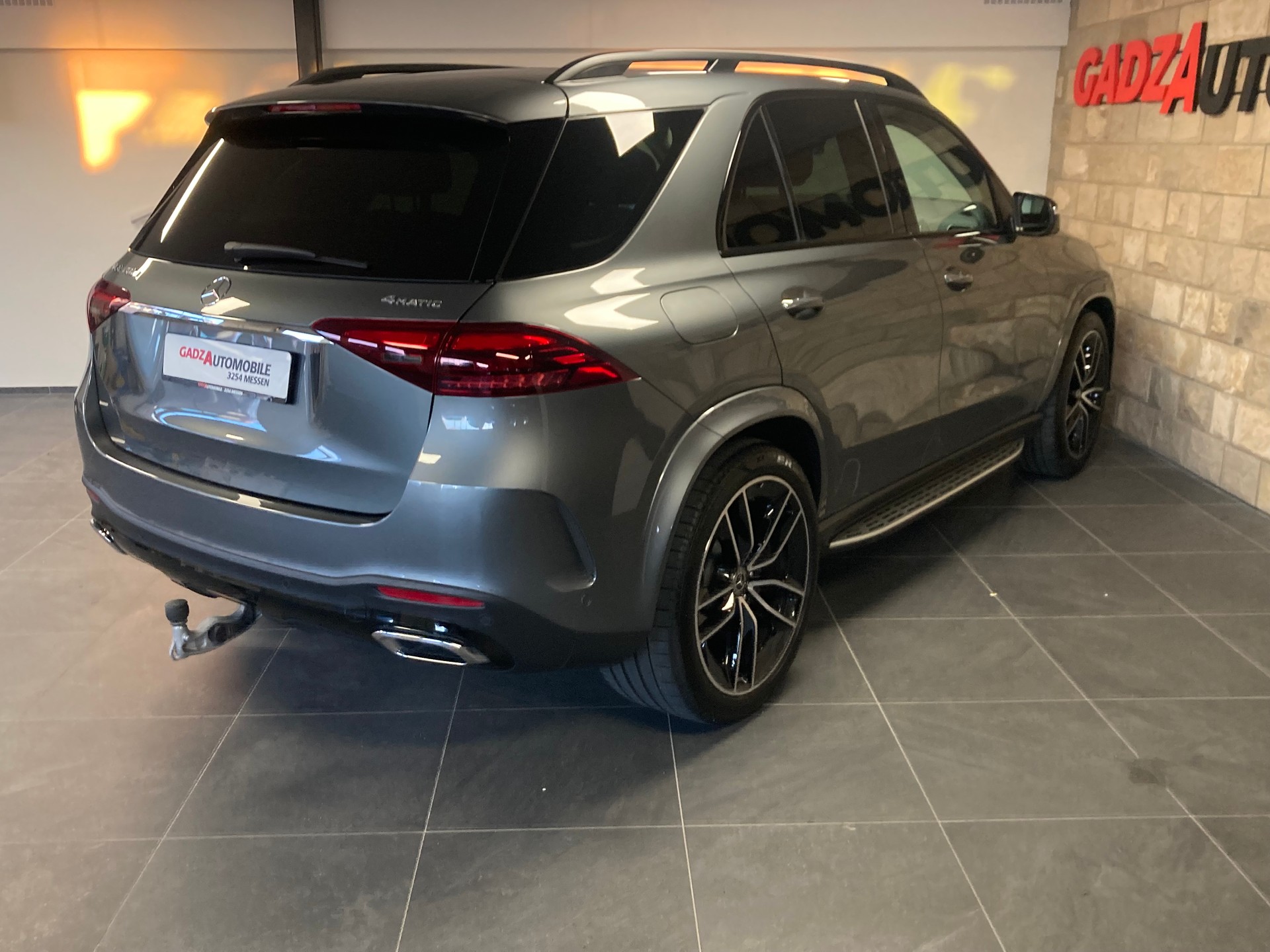 MERCEDES-BENZ GLE 450 d 4Matic 9G-Tronic-image-3